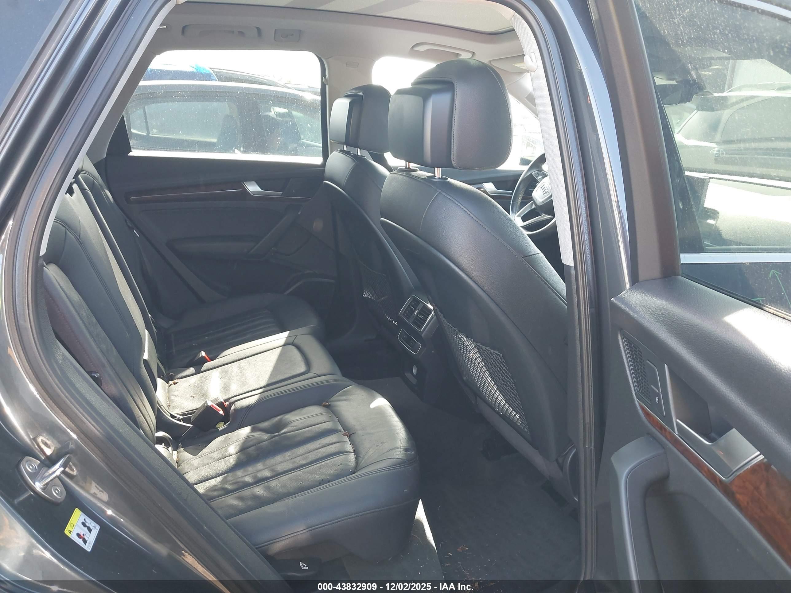 AUDI Q5 image 8