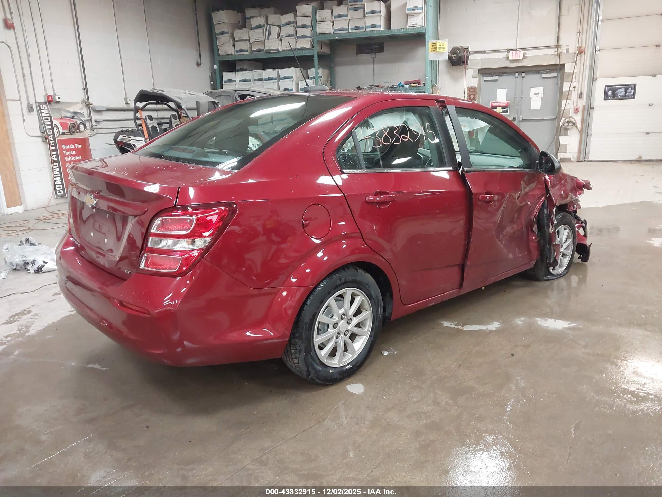 CHEVROLET SONIC image 4