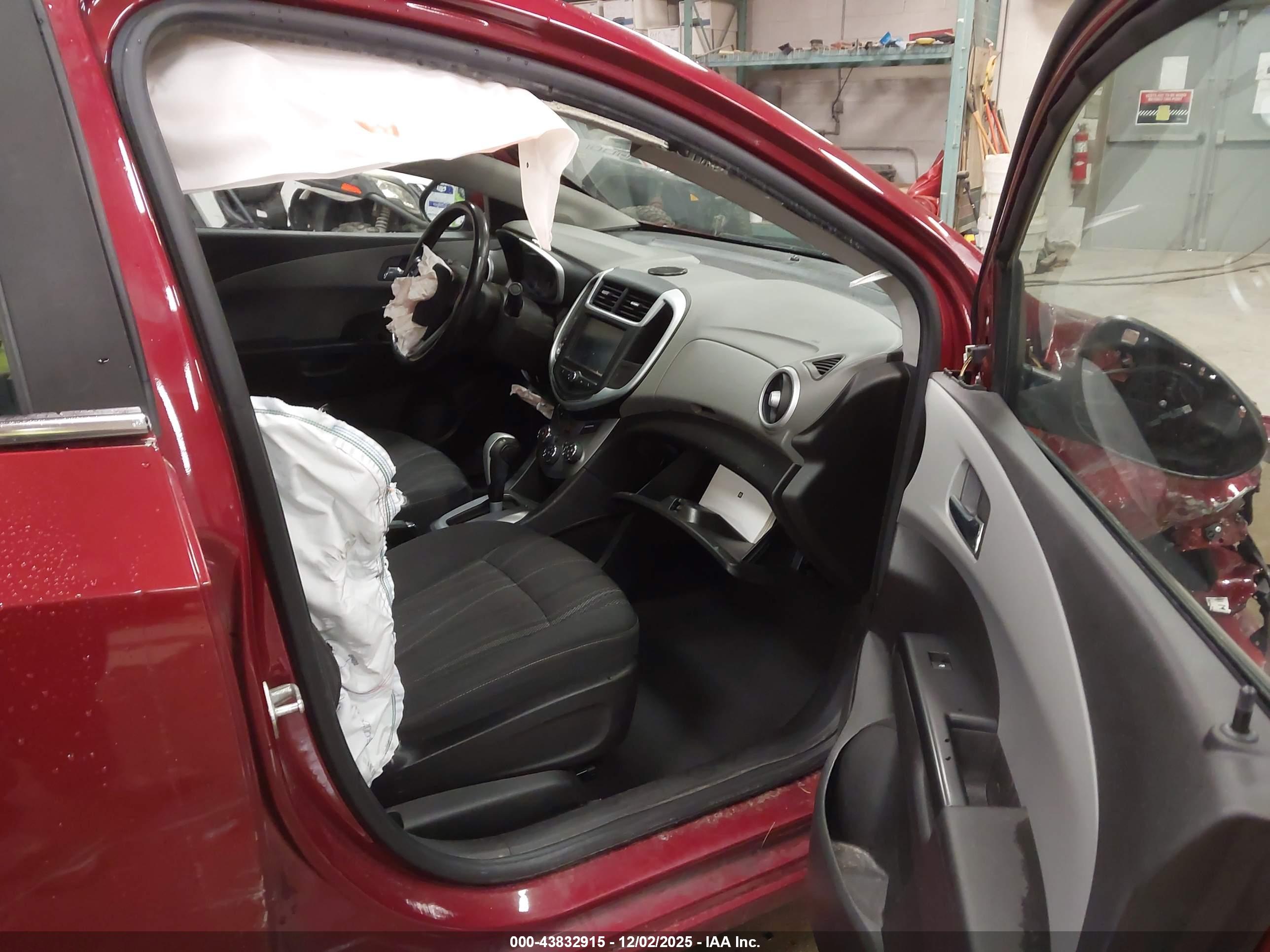 CHEVROLET SONIC image 5