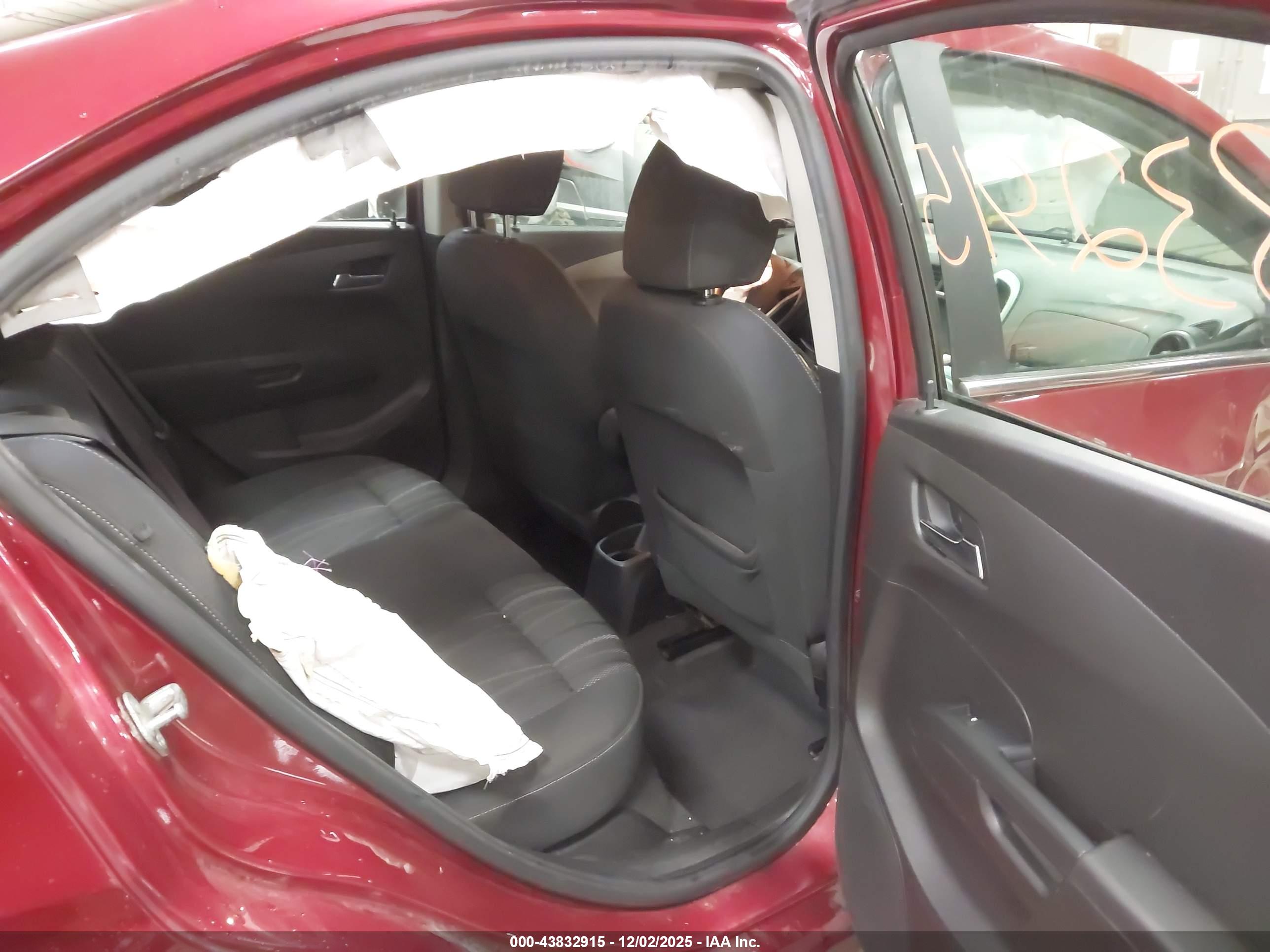 CHEVROLET SONIC image 8