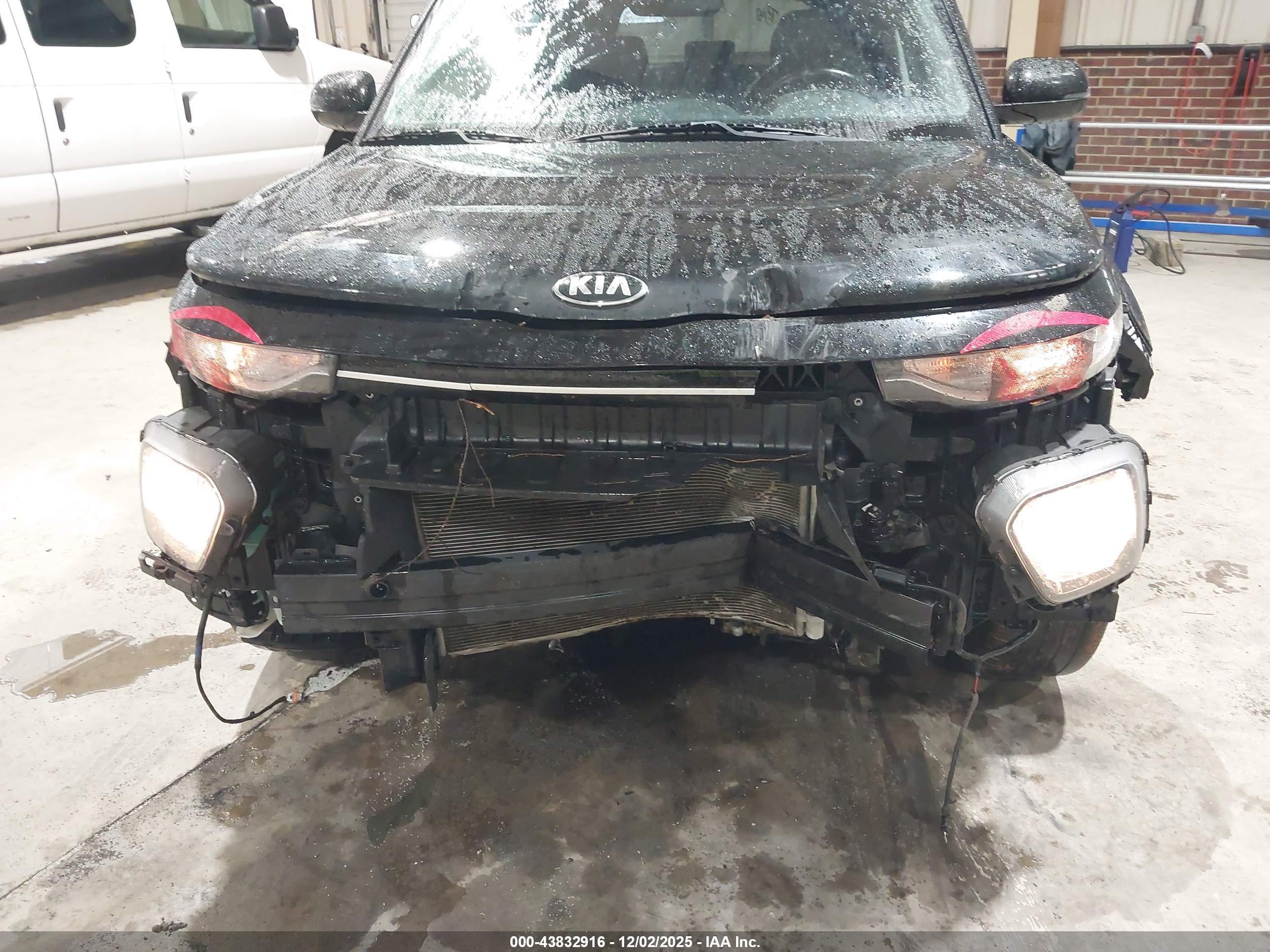 KIA SOUL image 6