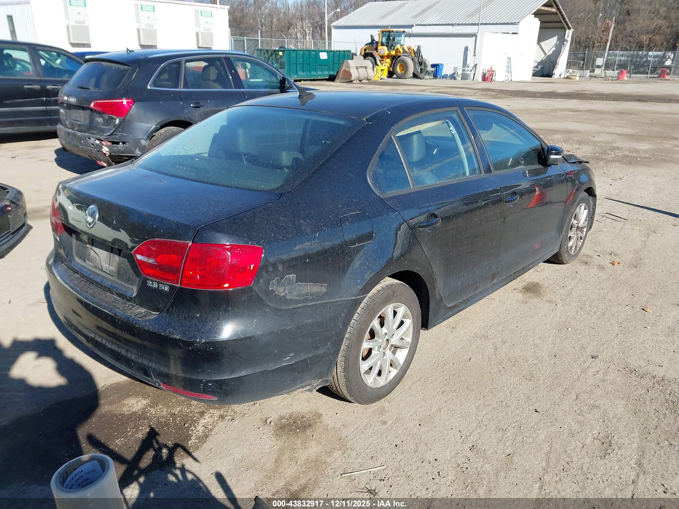 VOLKSWAGEN JETTA image 4