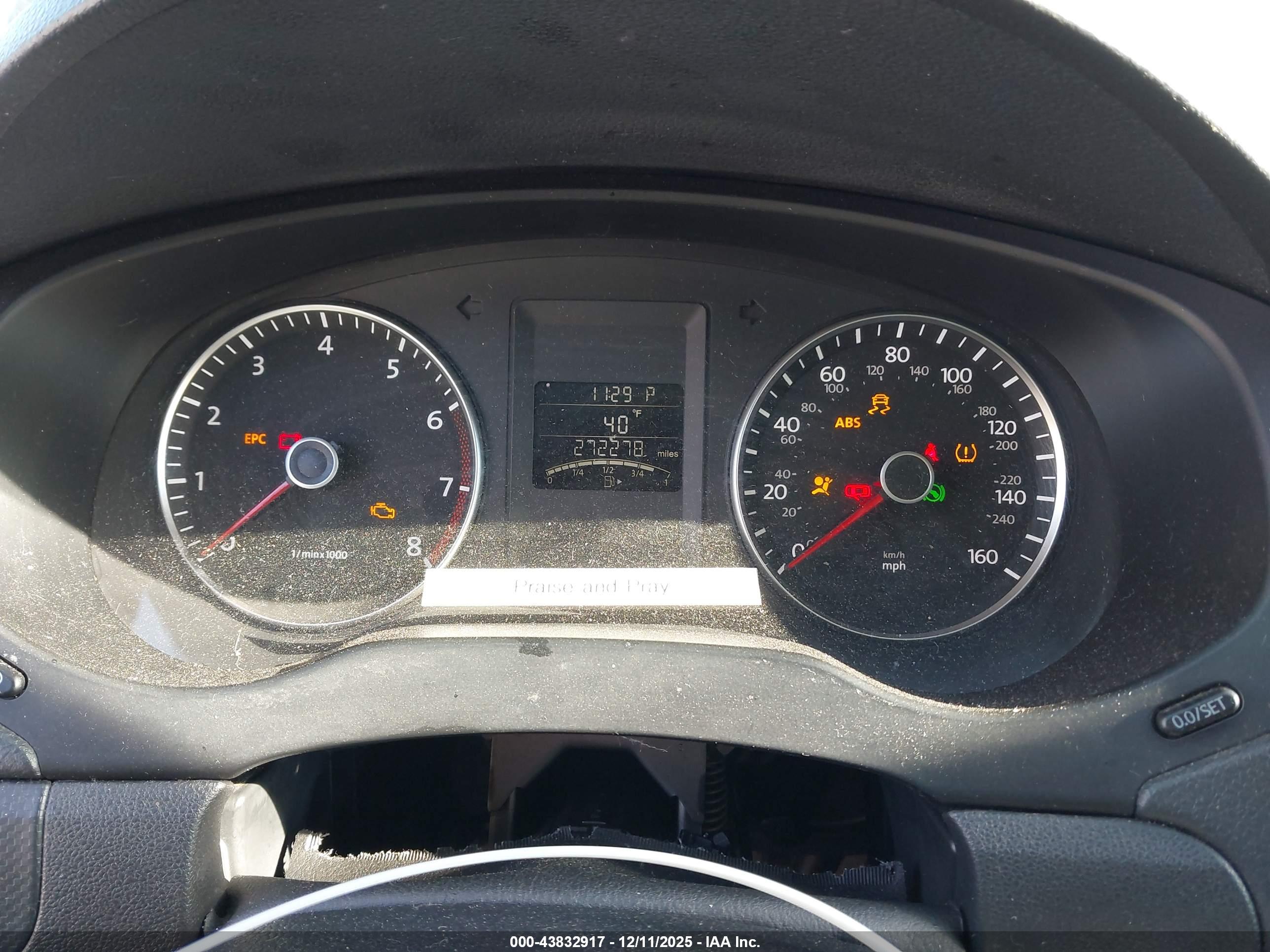 VOLKSWAGEN JETTA image 7