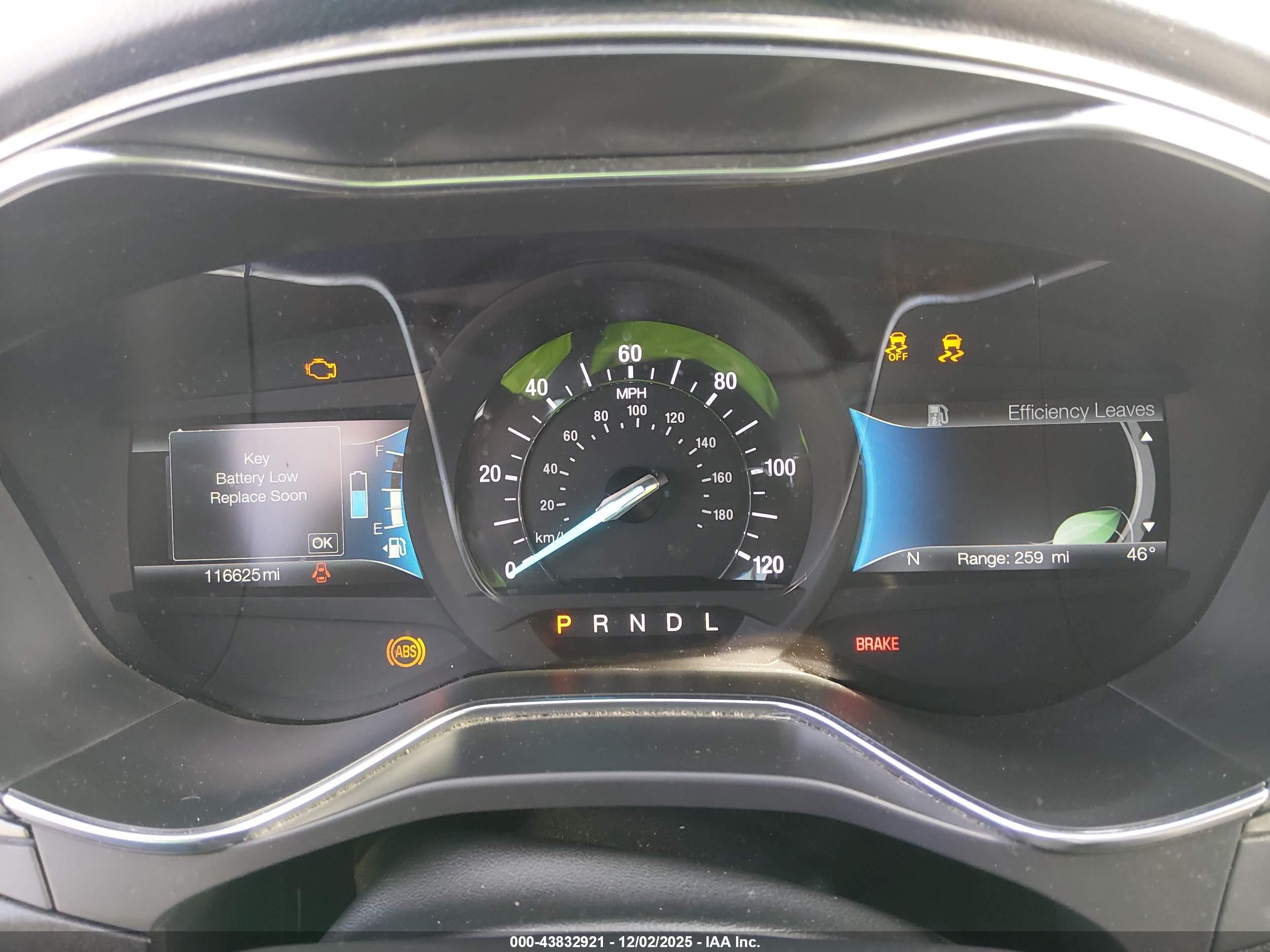 FORD FUSION image 7