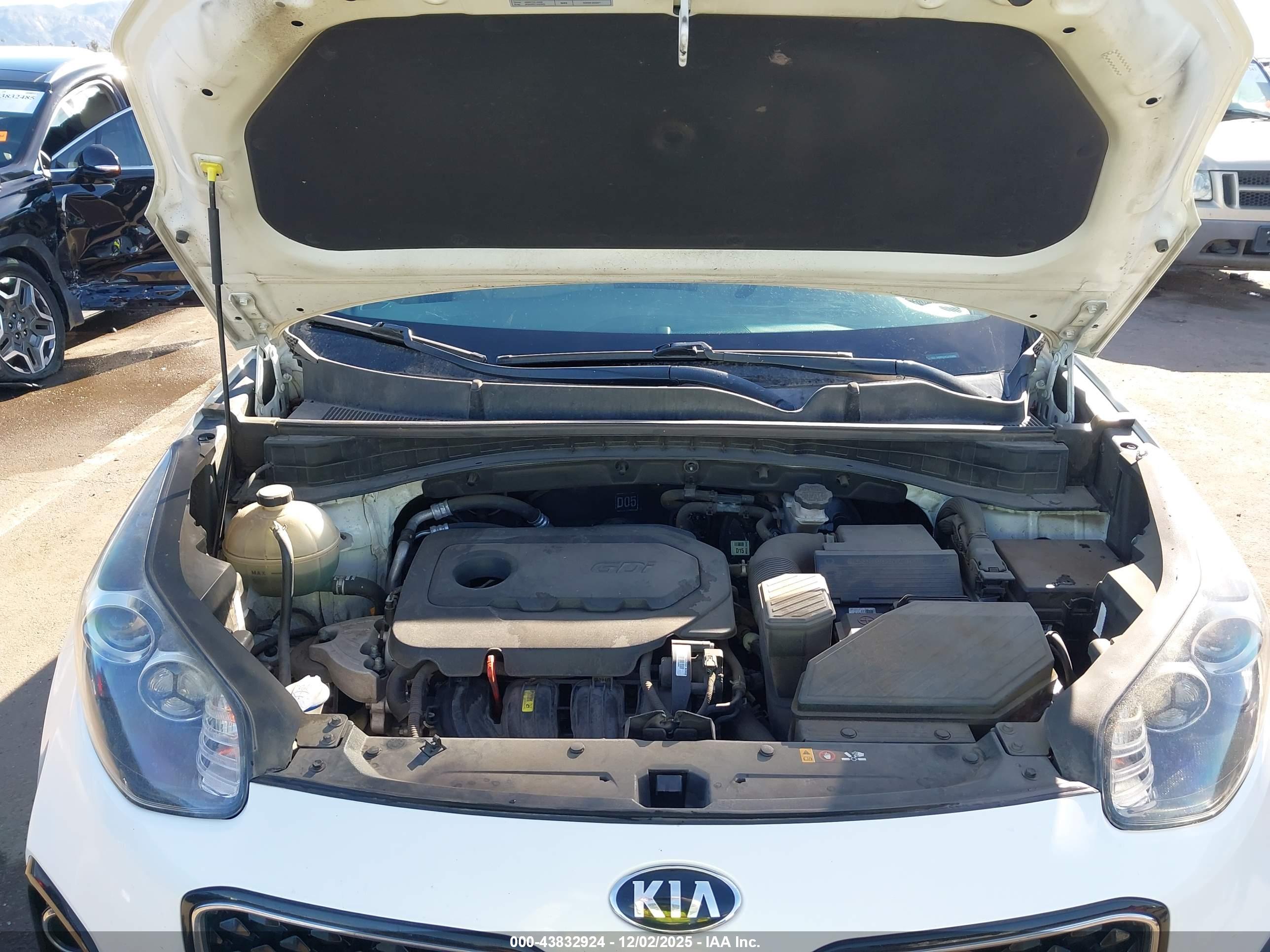 KIA SPORTAGE image 10