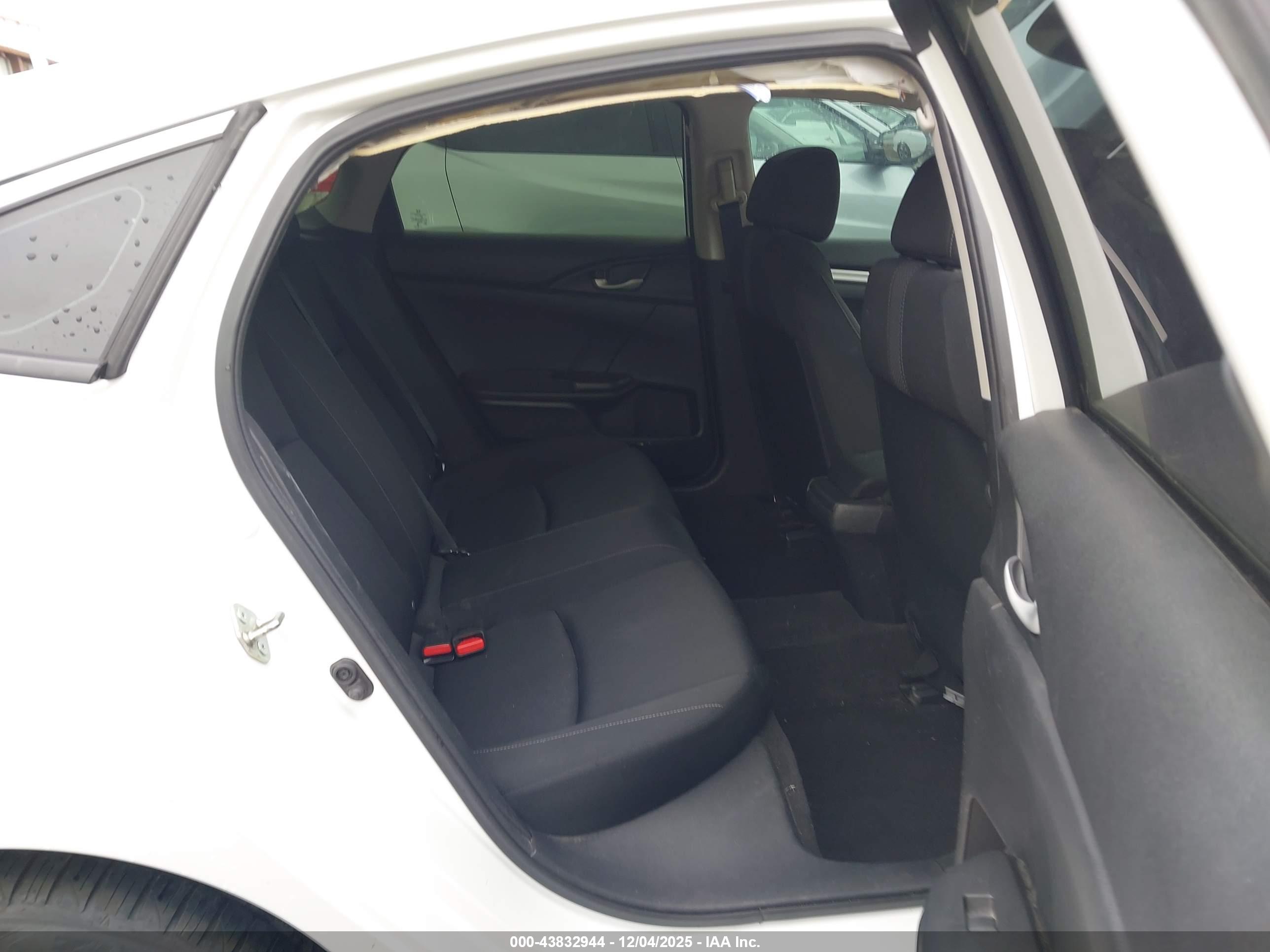 HONDA CIVIC image 8