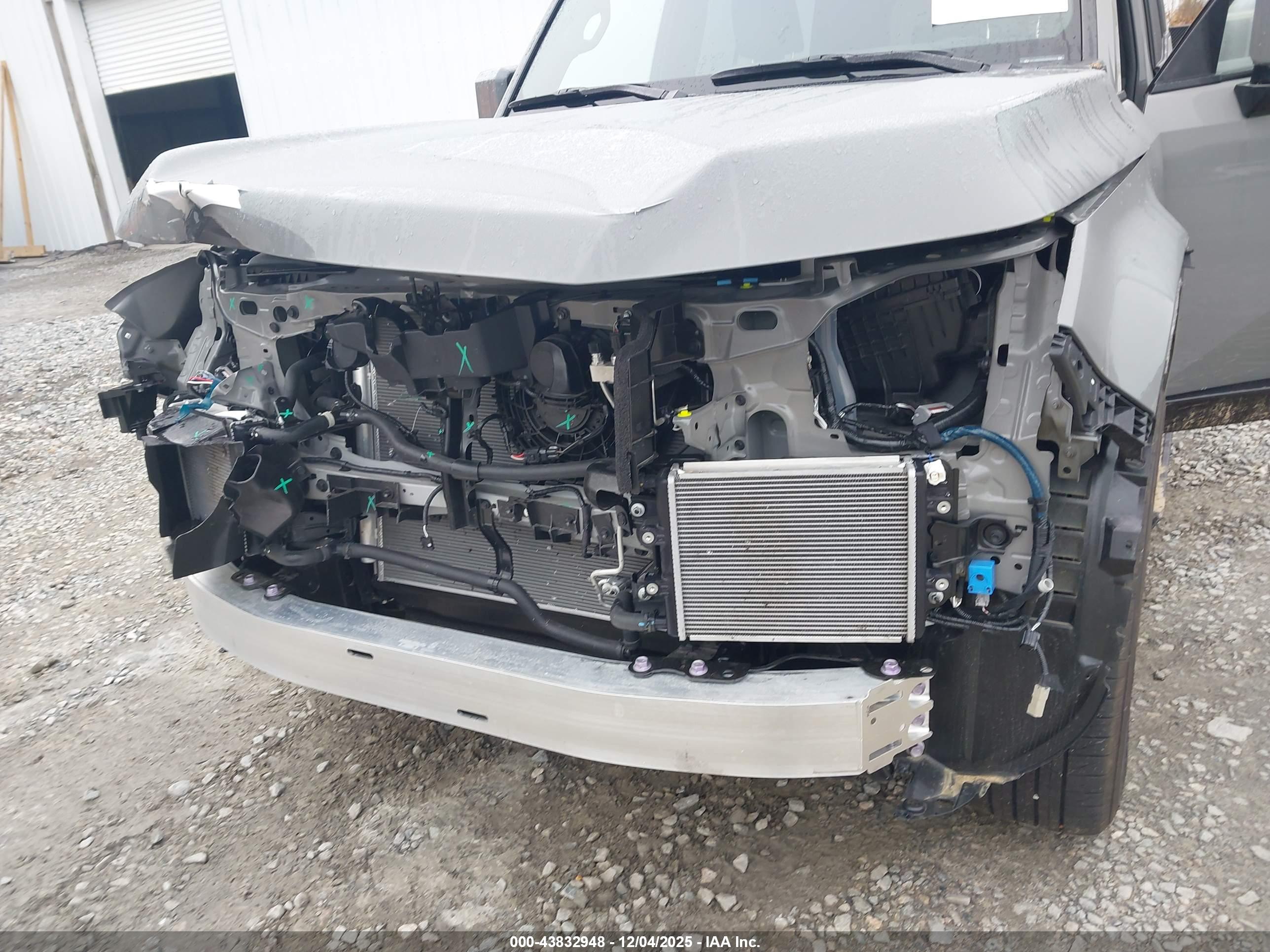 LEXUS GX image 6