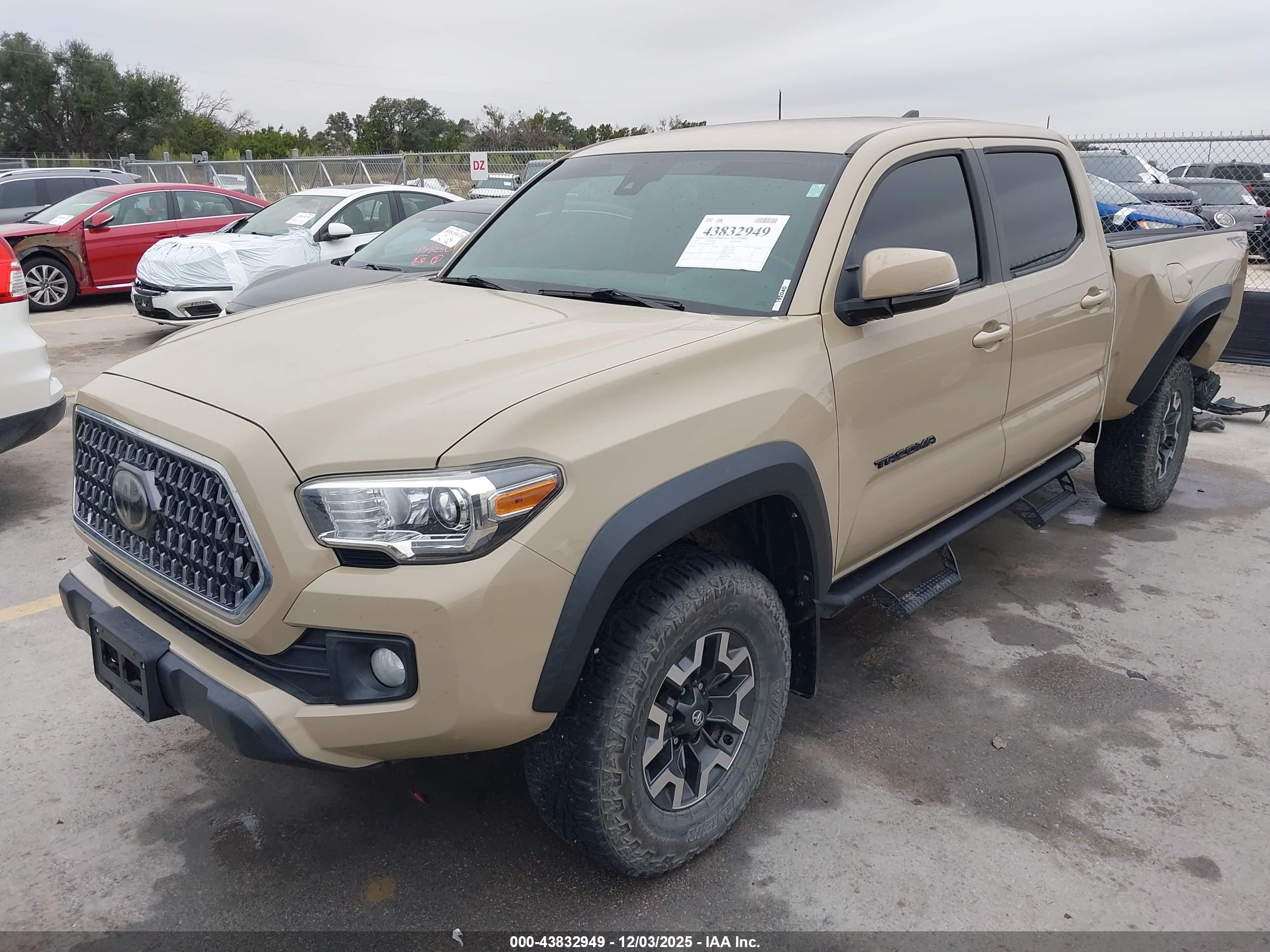 TOYOTA TACOMA image 2