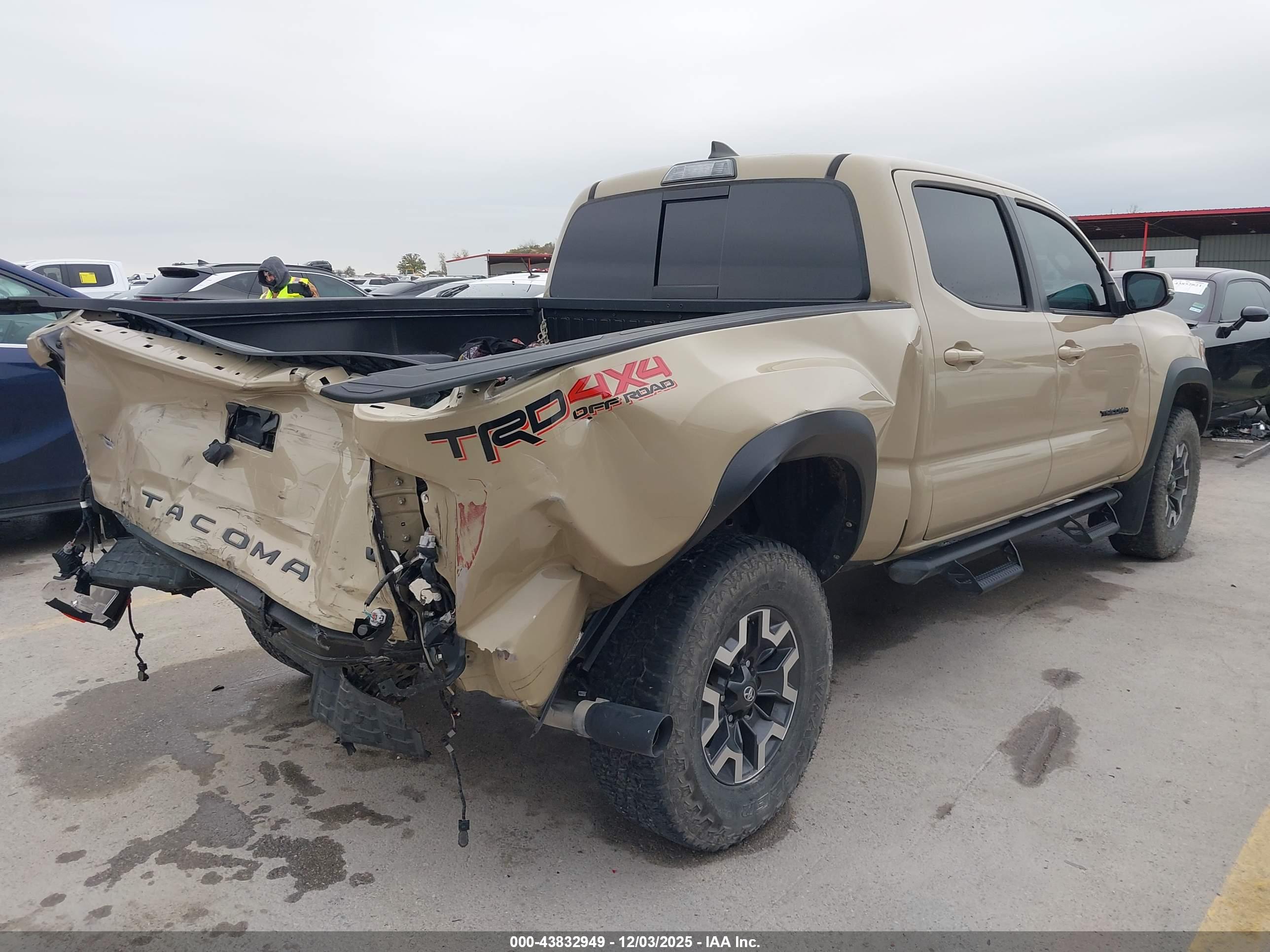 TOYOTA TACOMA image 4