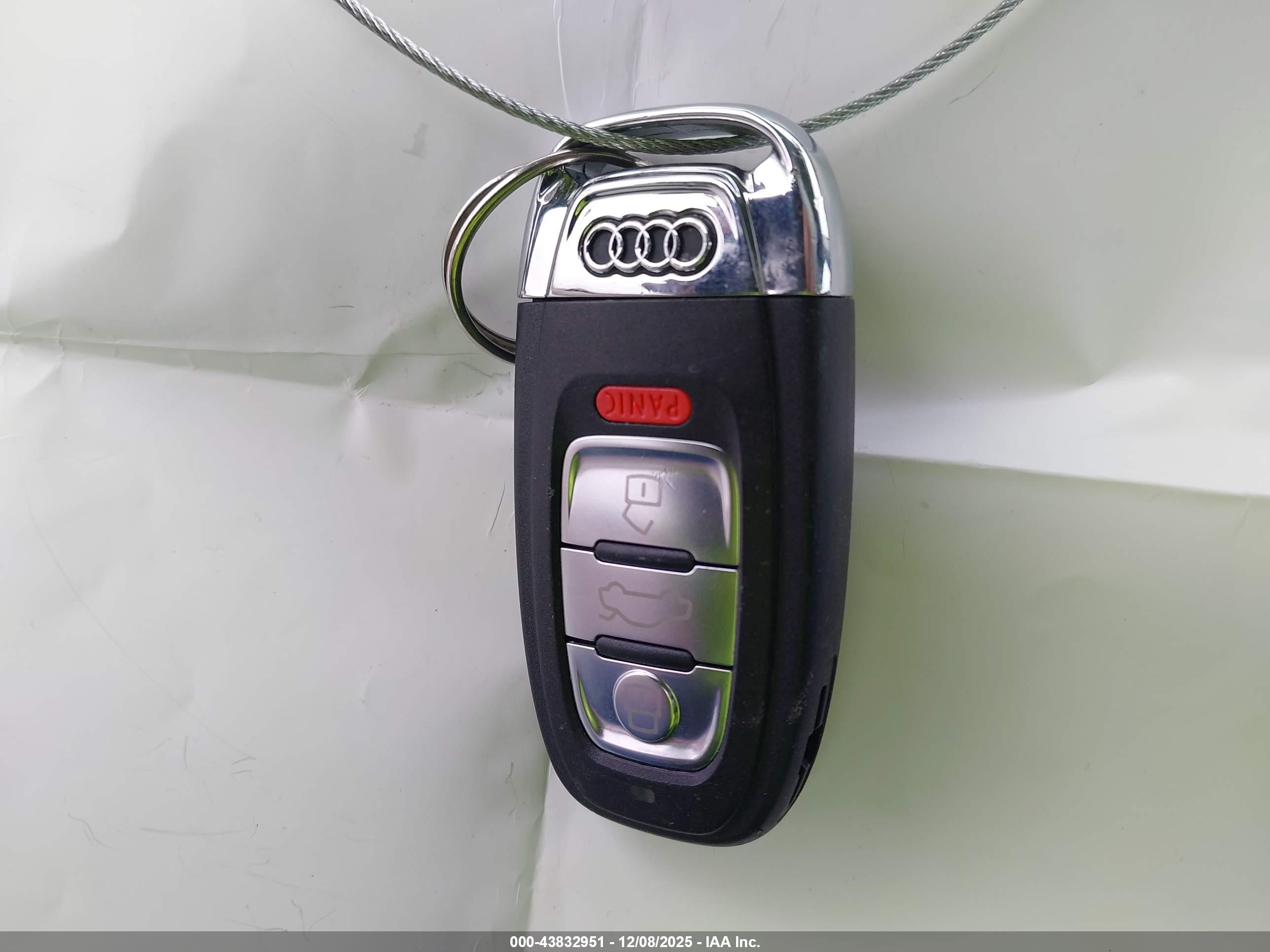 AUDI A4 image 11