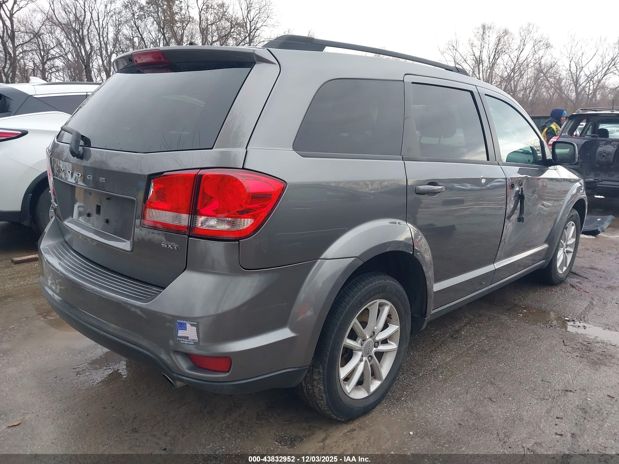 DODGE JOURNEY image 4