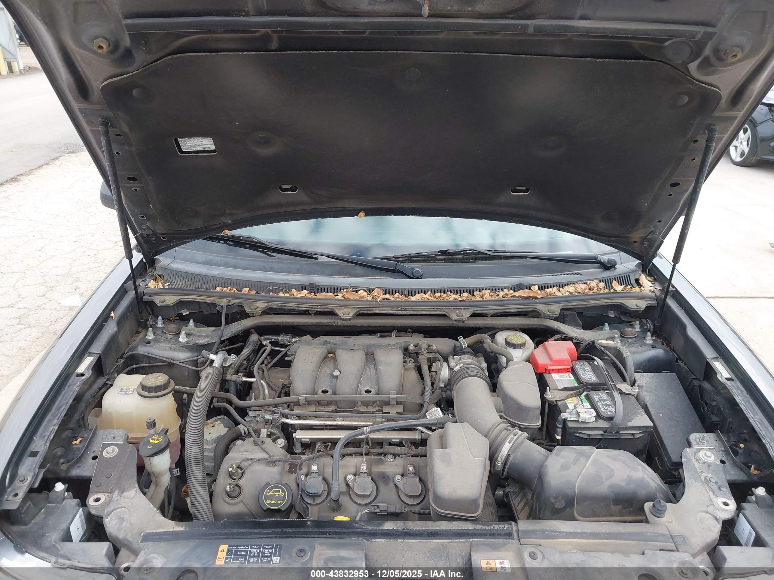 FORD FLEX image 10