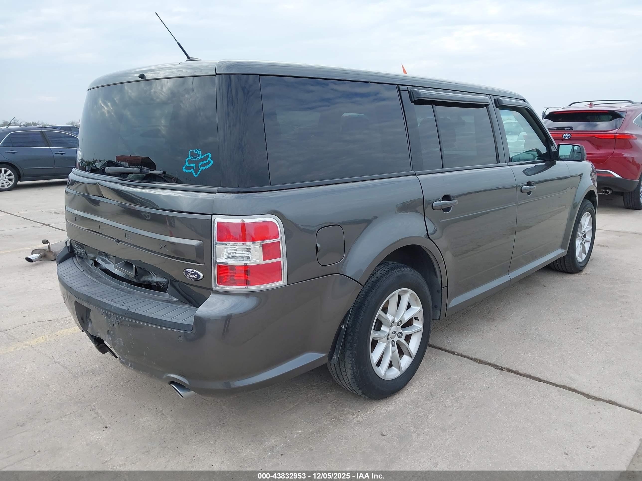 FORD FLEX image 4
