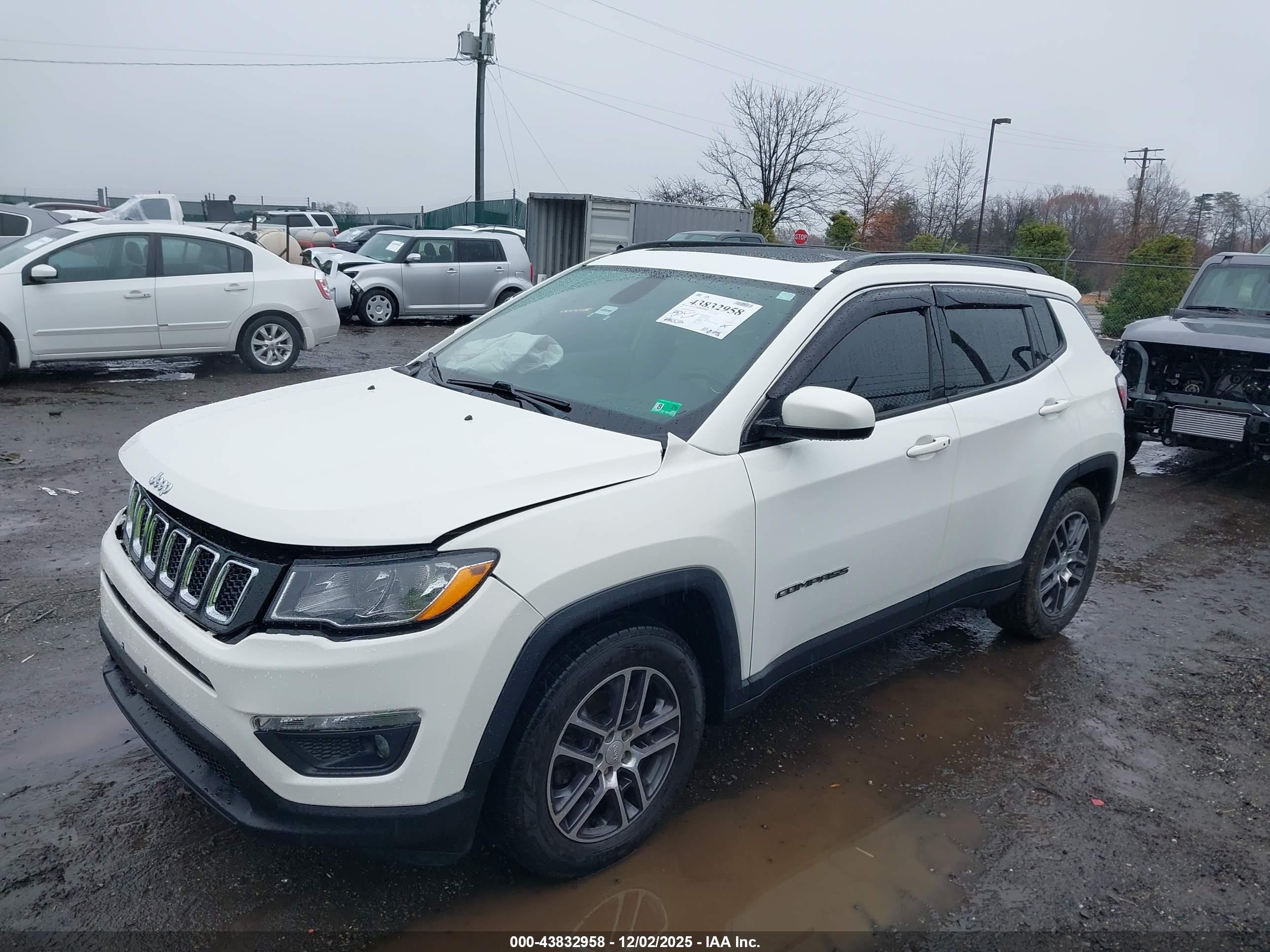 JEEP COMPASS image 2