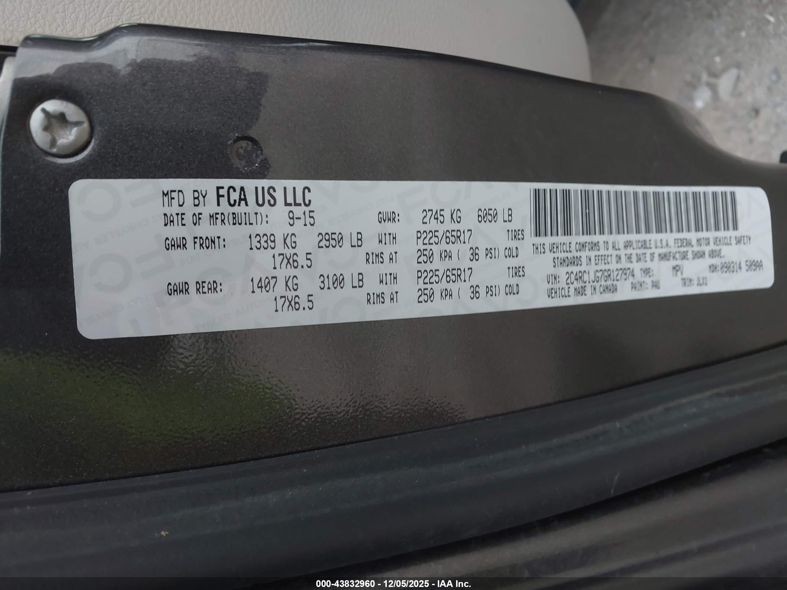 CHRYSLER TOWN image 9