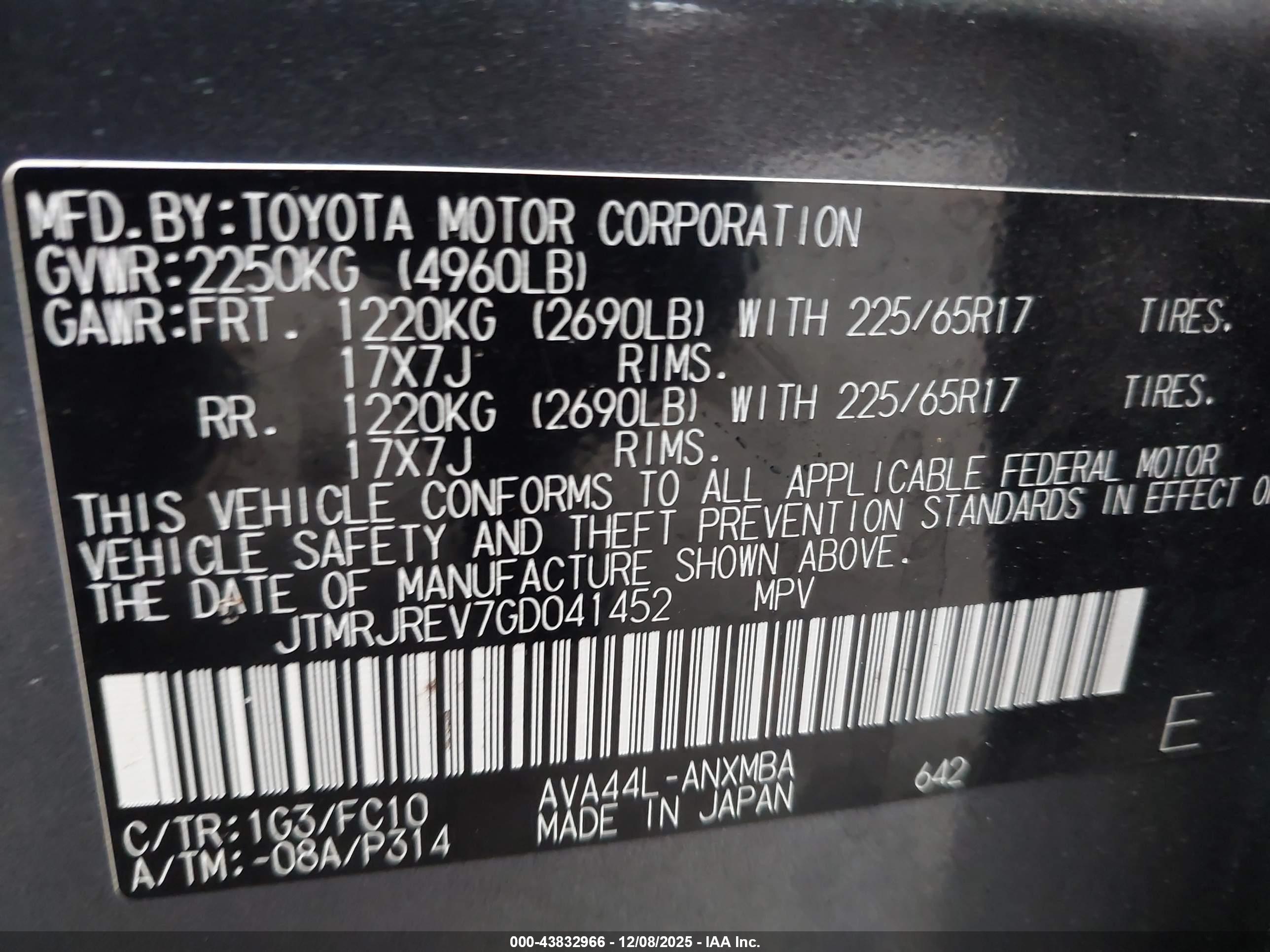 TOYOTA RAV4 image 9