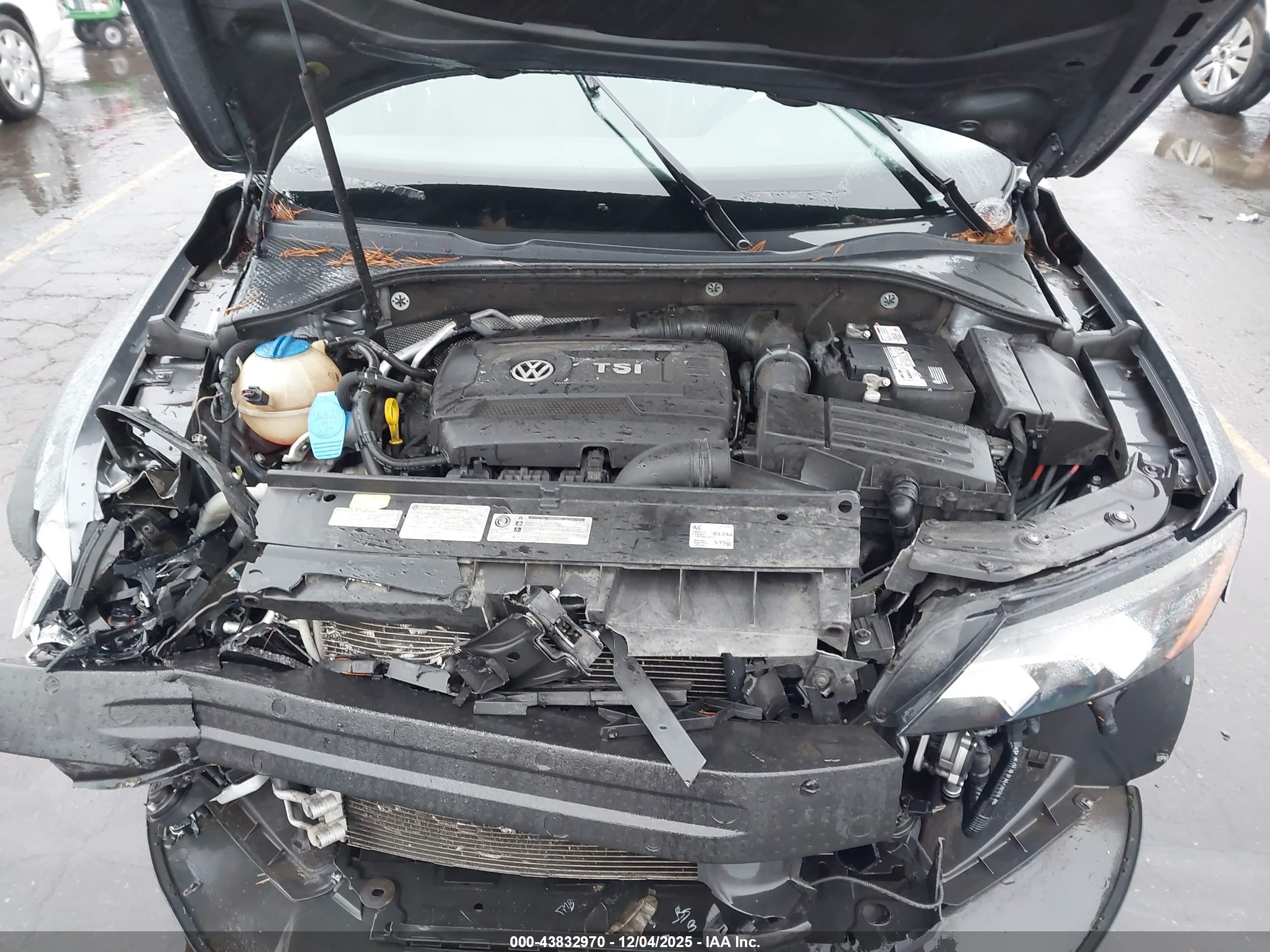 VOLKSWAGEN PASSAT image 10