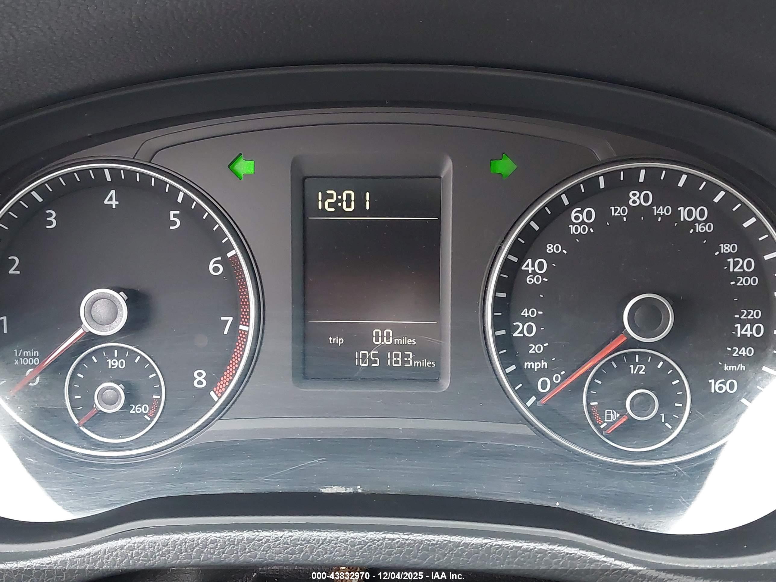 VOLKSWAGEN PASSAT image 7