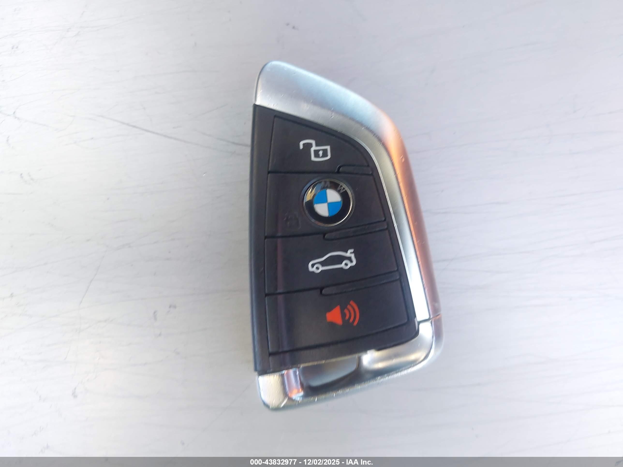 BMW M4 image 11