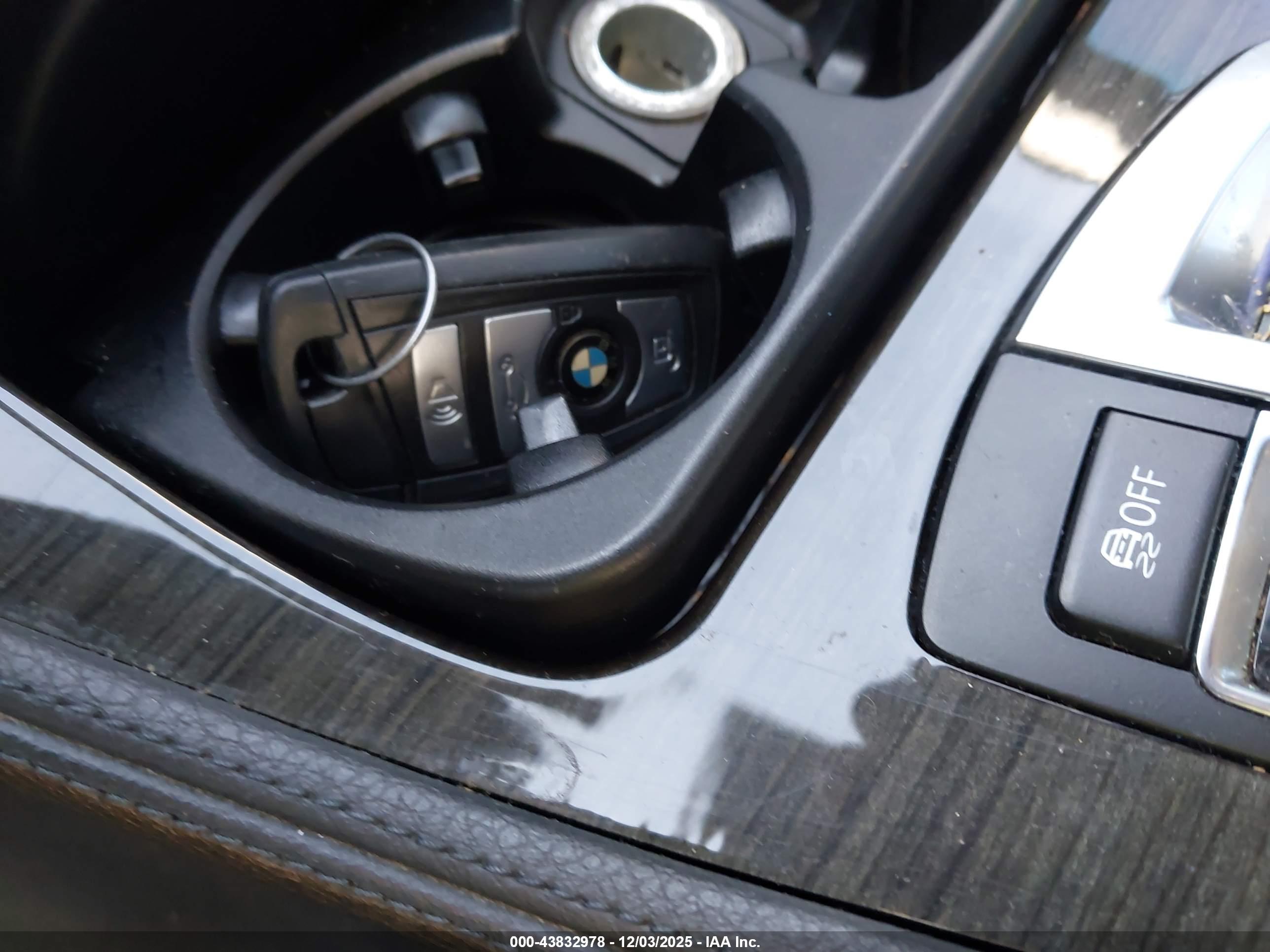 BMW 528I image 11