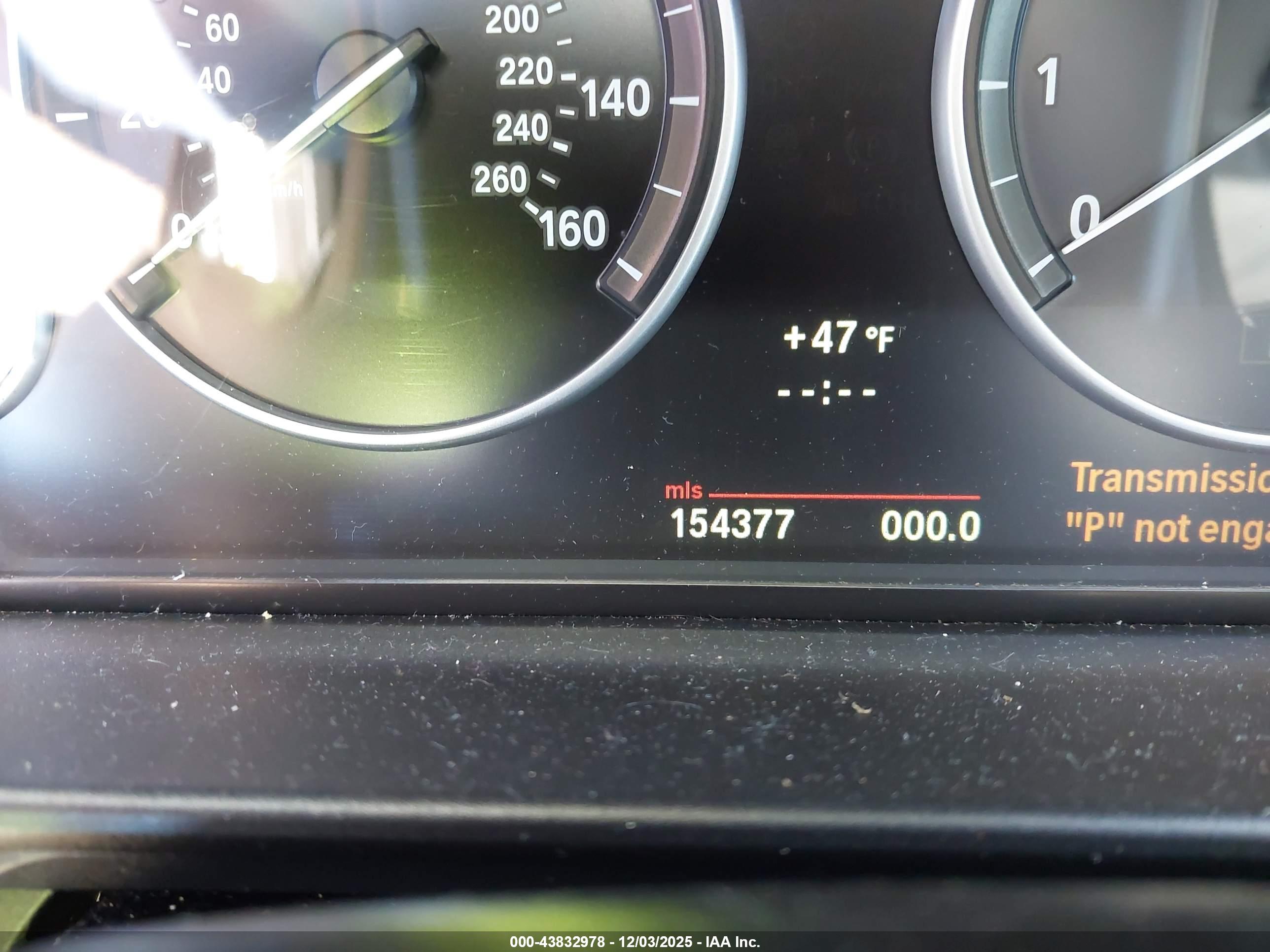 BMW 528I image 7