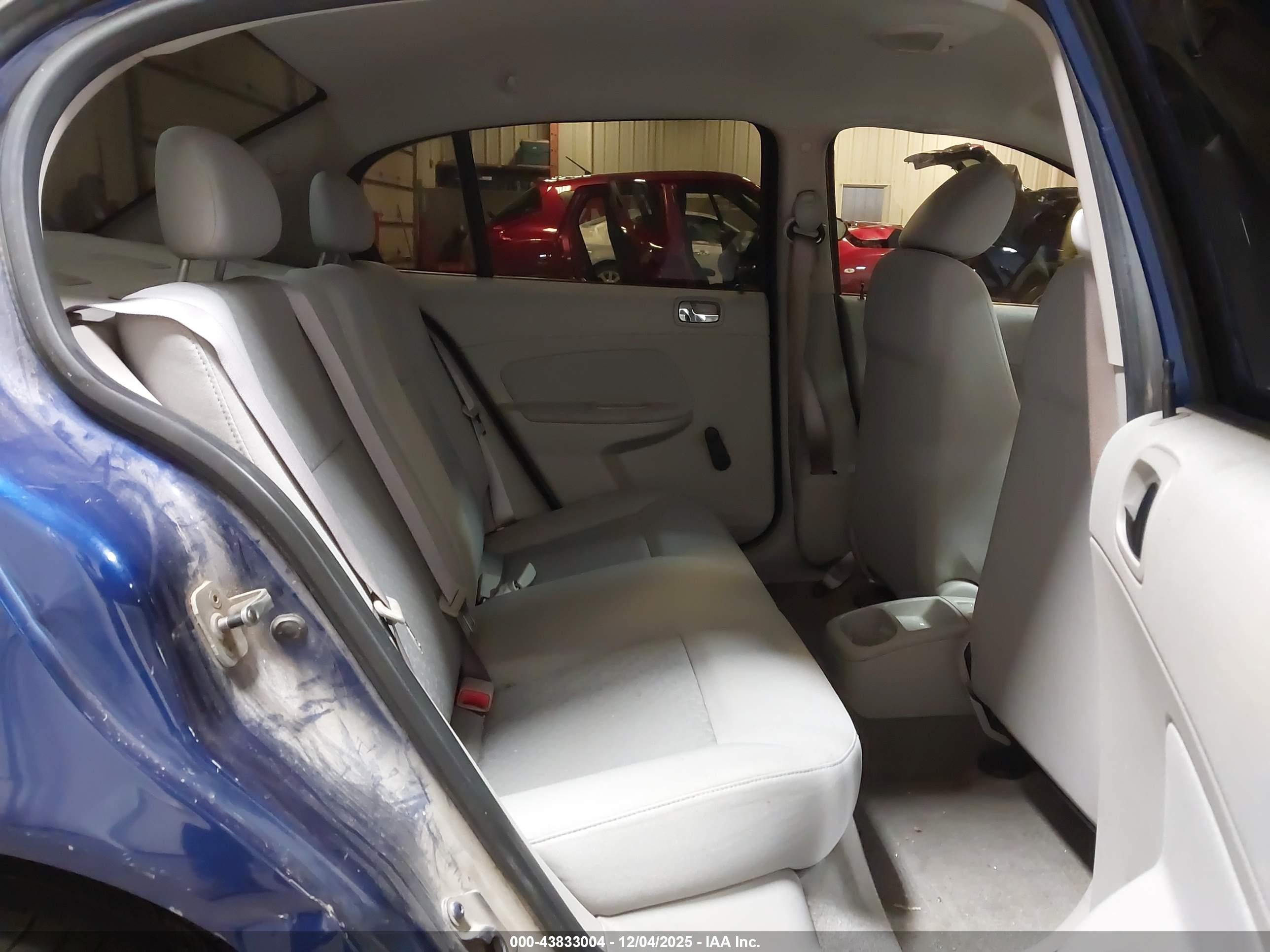 CHEVROLET COBALT image 8
