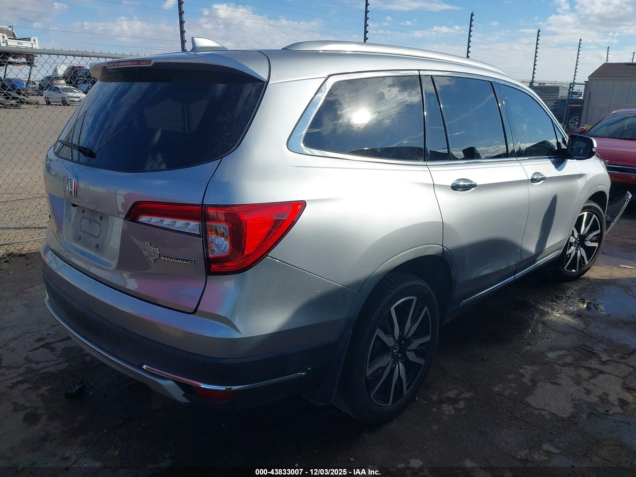HONDA PILOT image 4