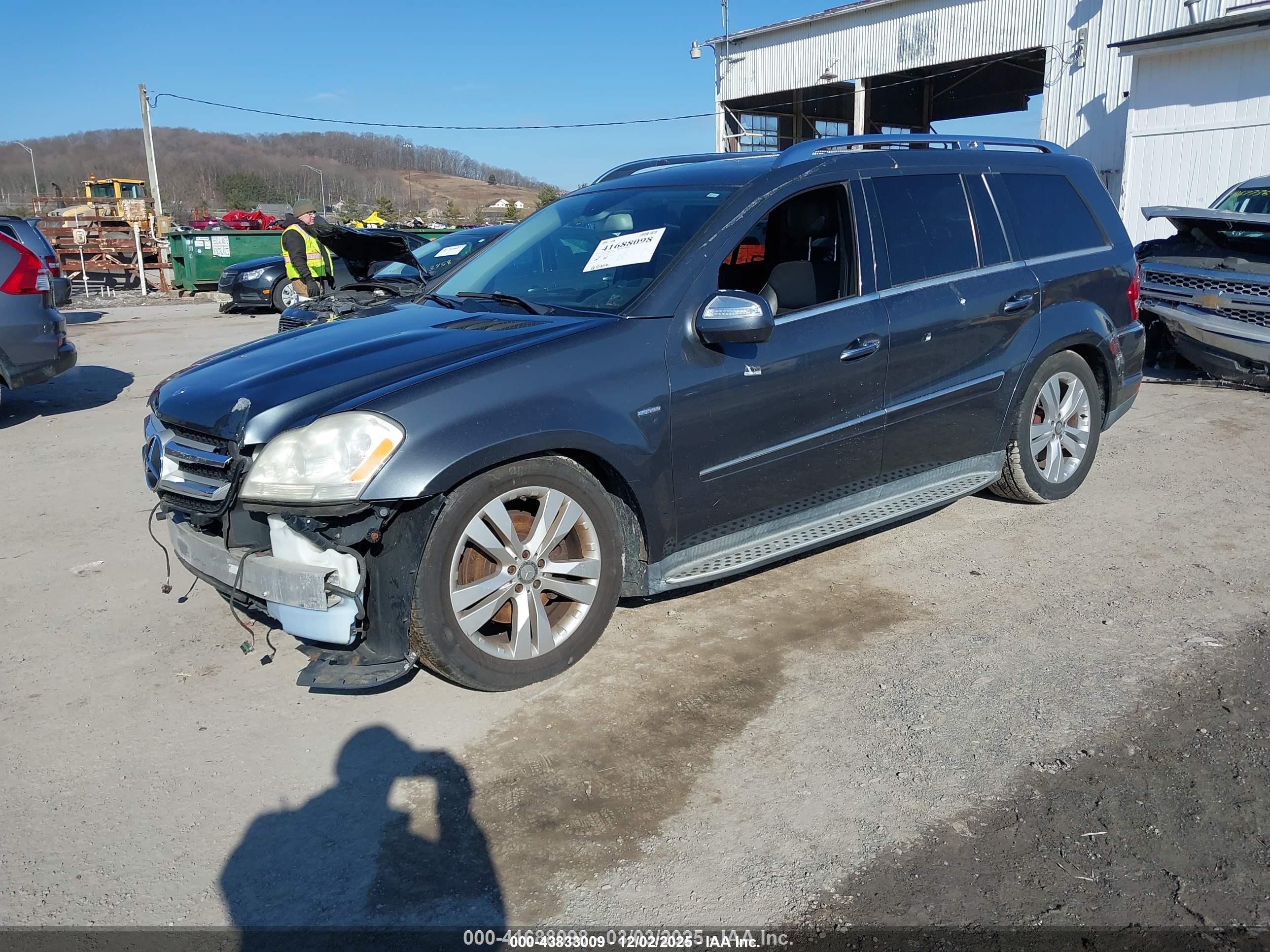 MERCEDES-BENZ GL image 2