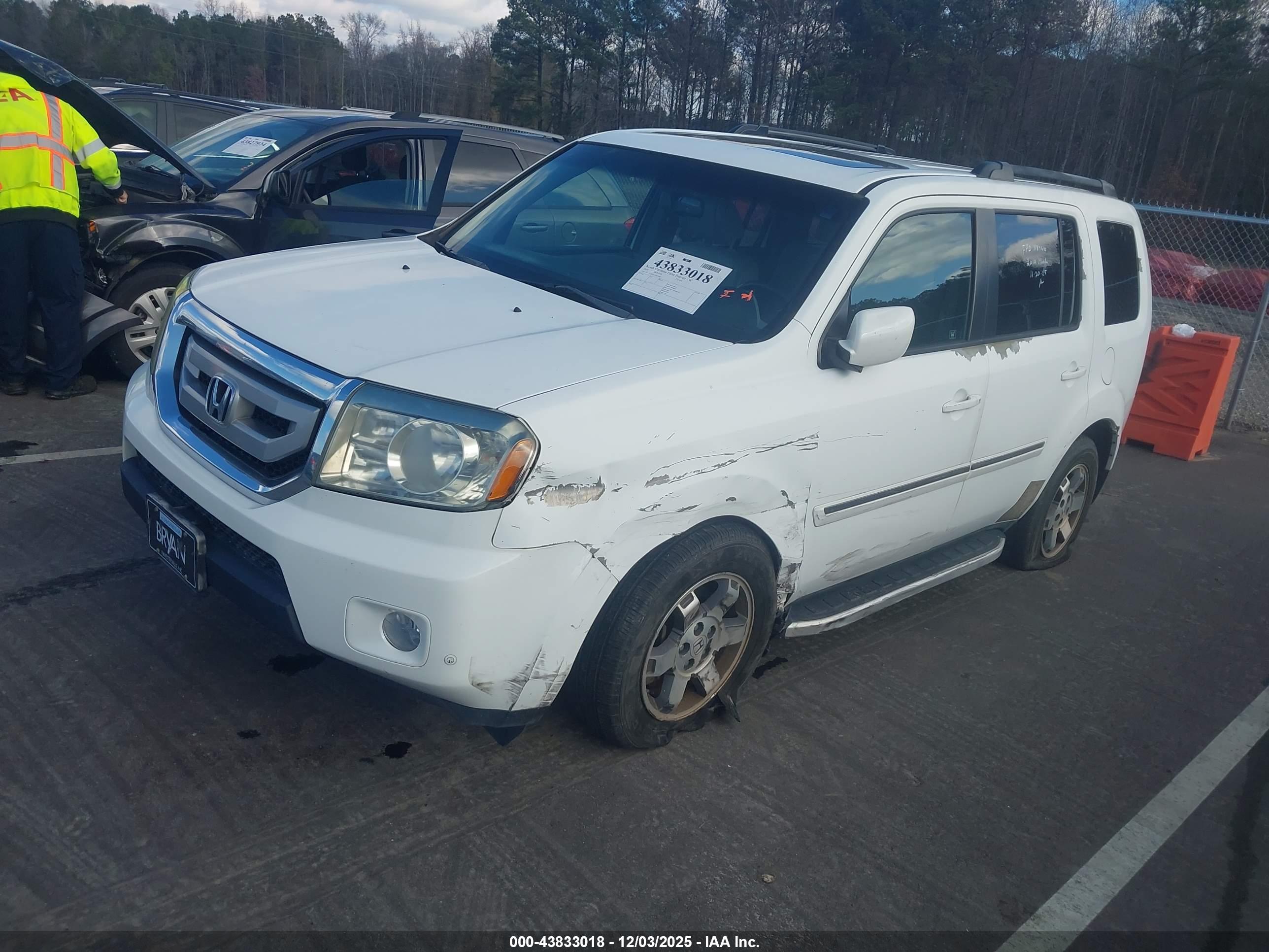 HONDA PILOT image 2