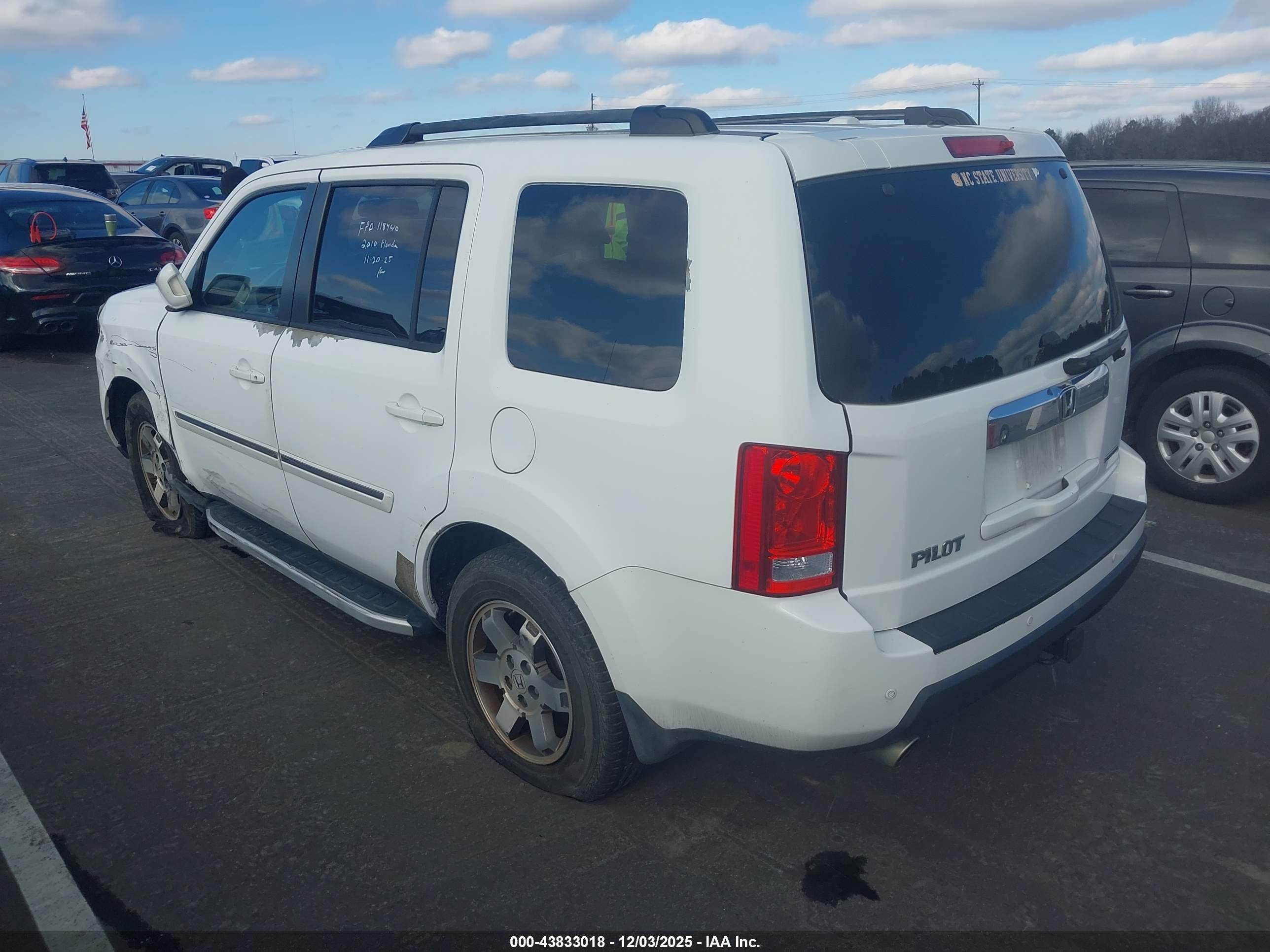 HONDA PILOT image 3