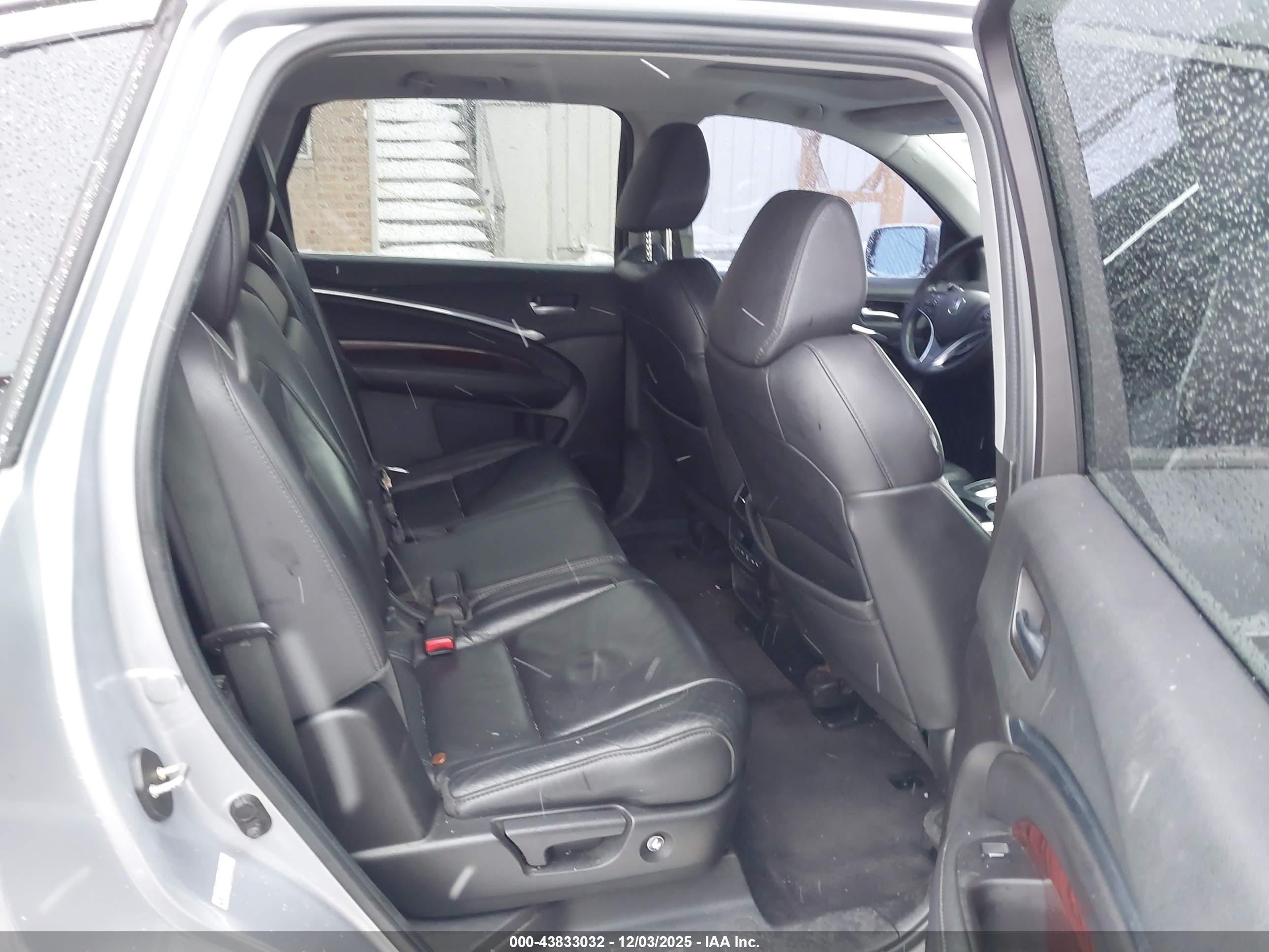 ACURA MDX image 8