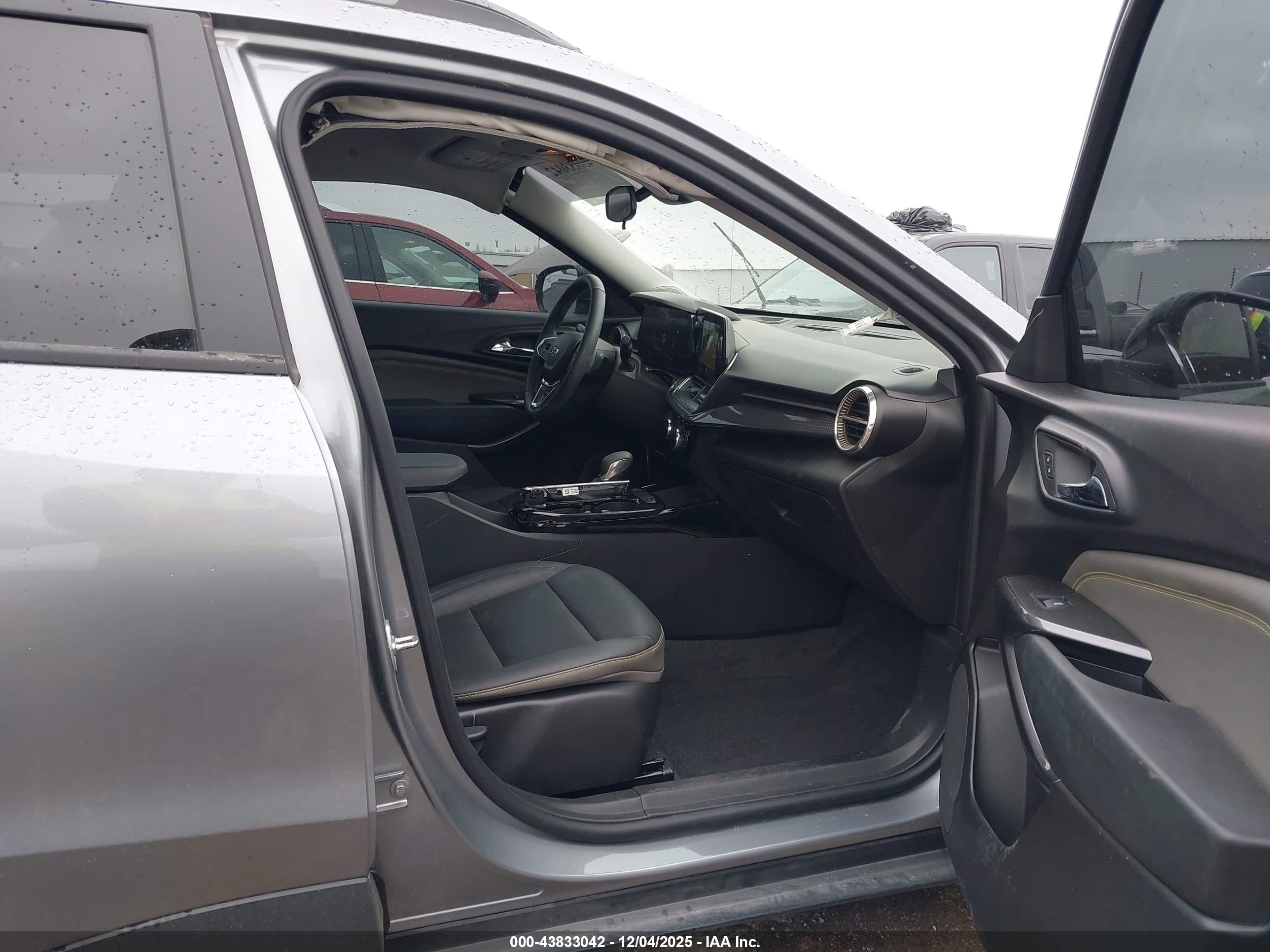 CHEVROLET TRAX image 5