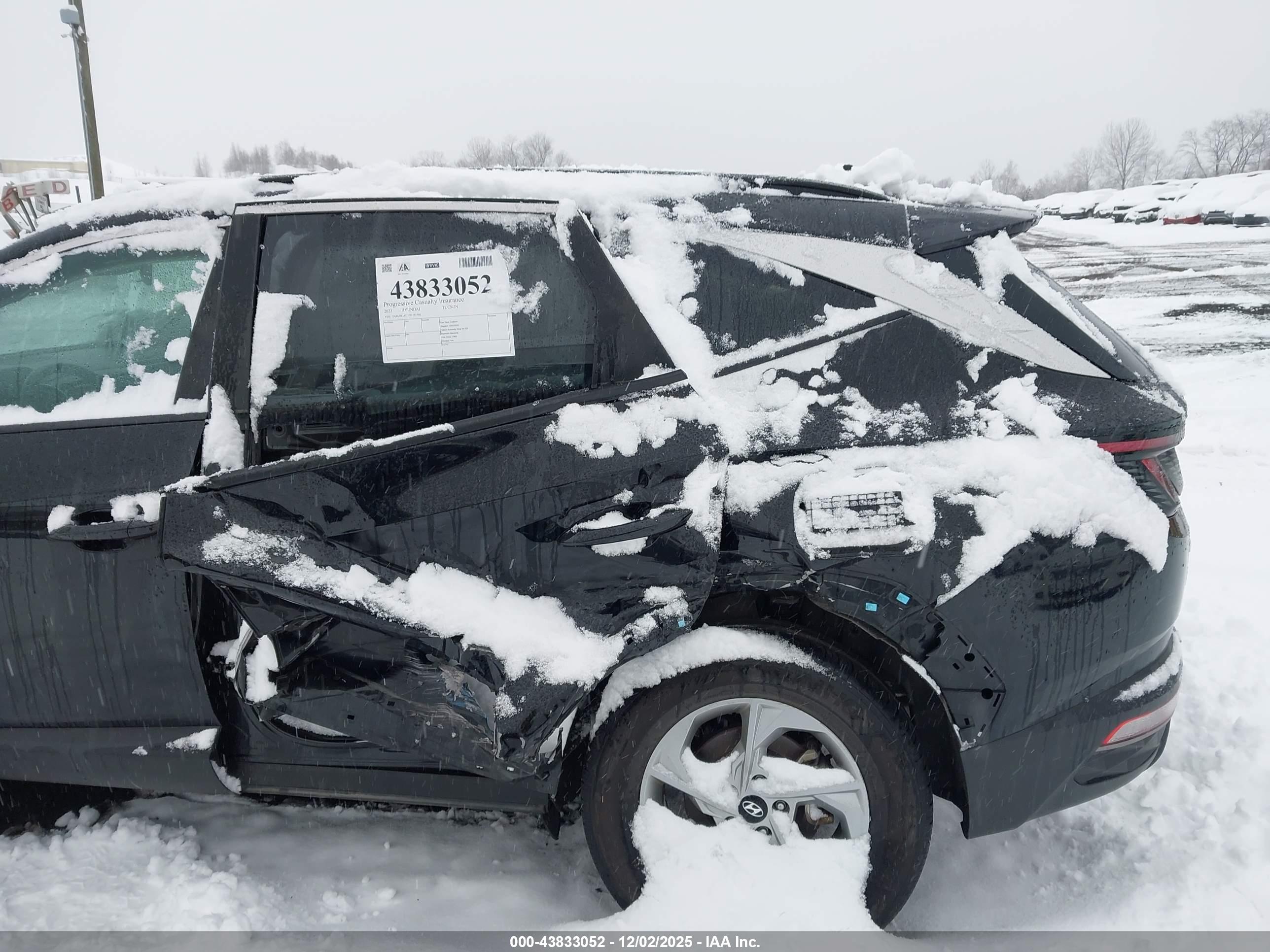 HYUNDAI TUCSON image 6