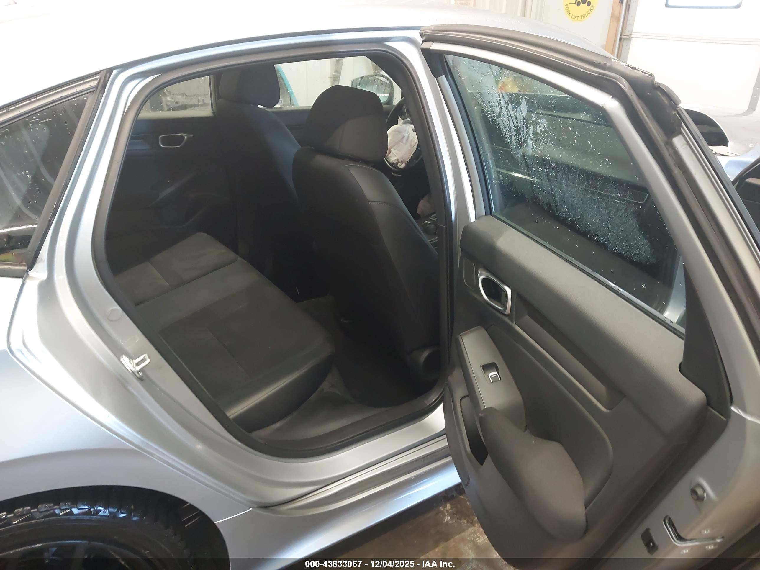 HONDA CIVIC image 8