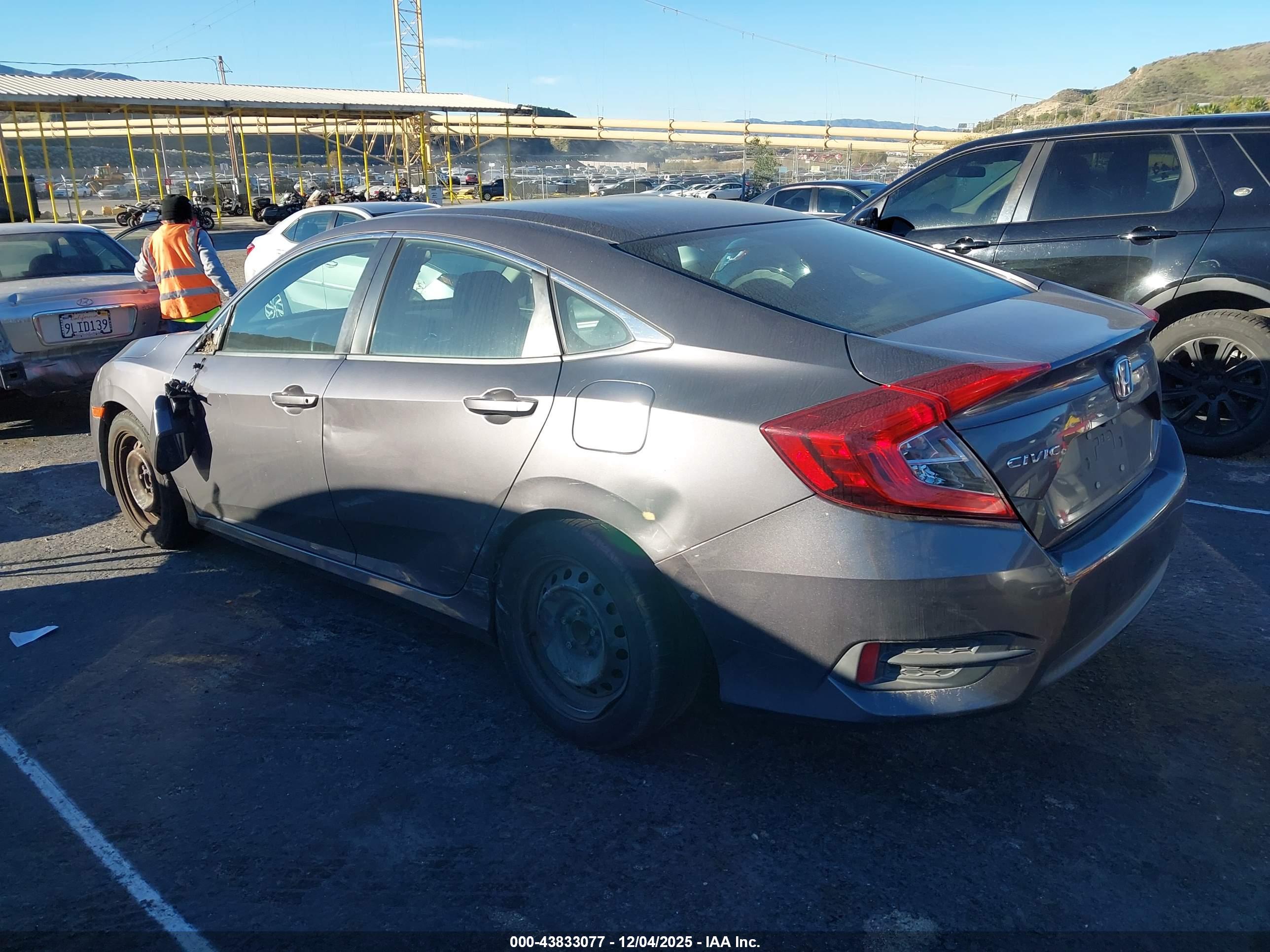 HONDA CIVIC image 3