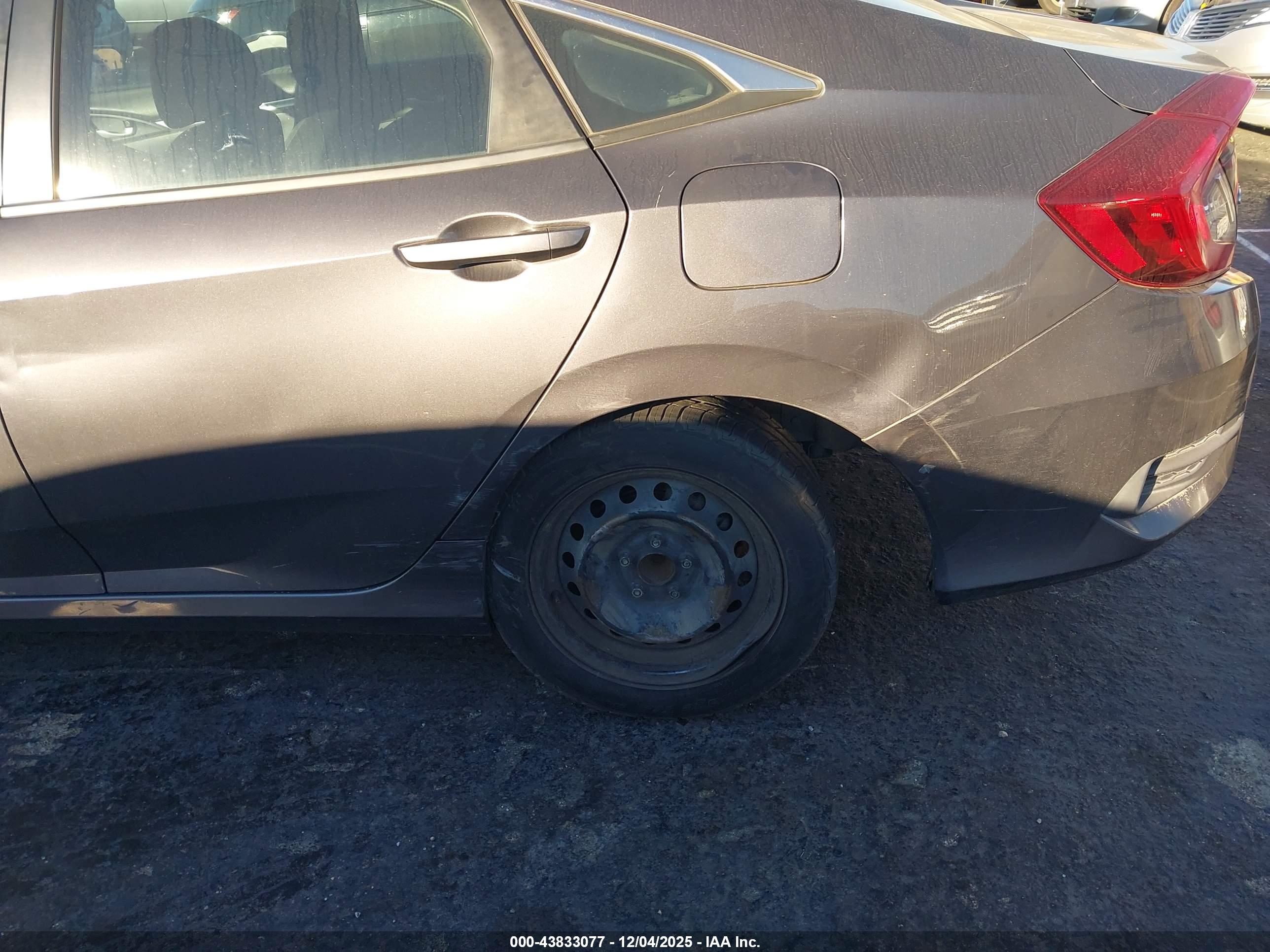 HONDA CIVIC image 6