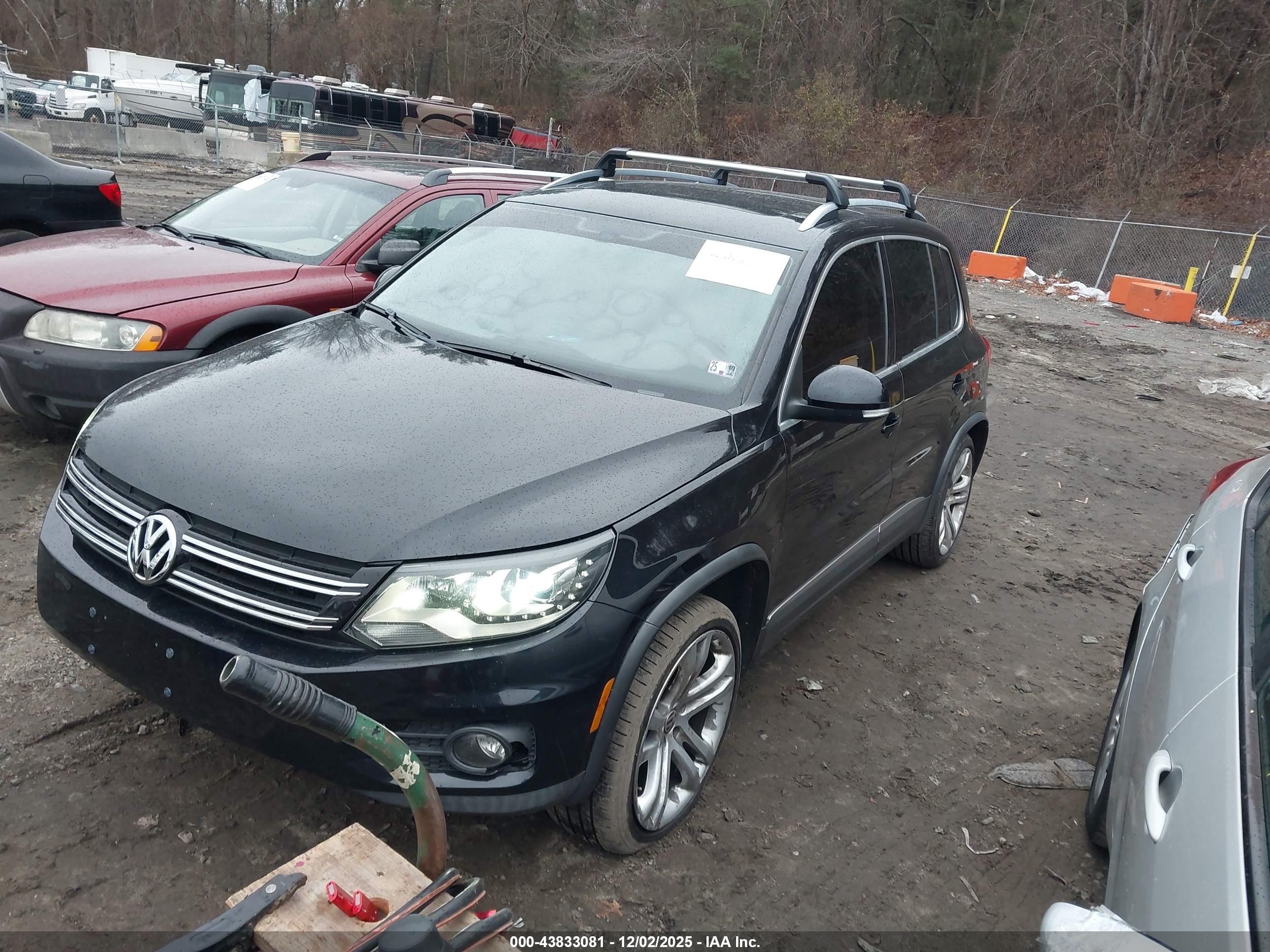 VOLKSWAGEN TIGUAN image 2