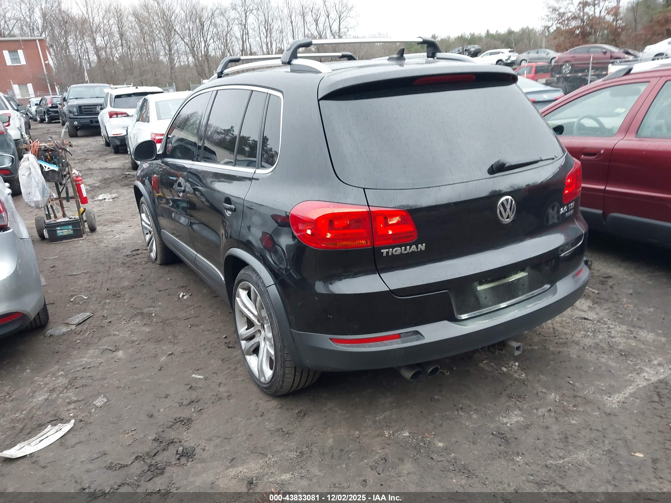 VOLKSWAGEN TIGUAN image 3