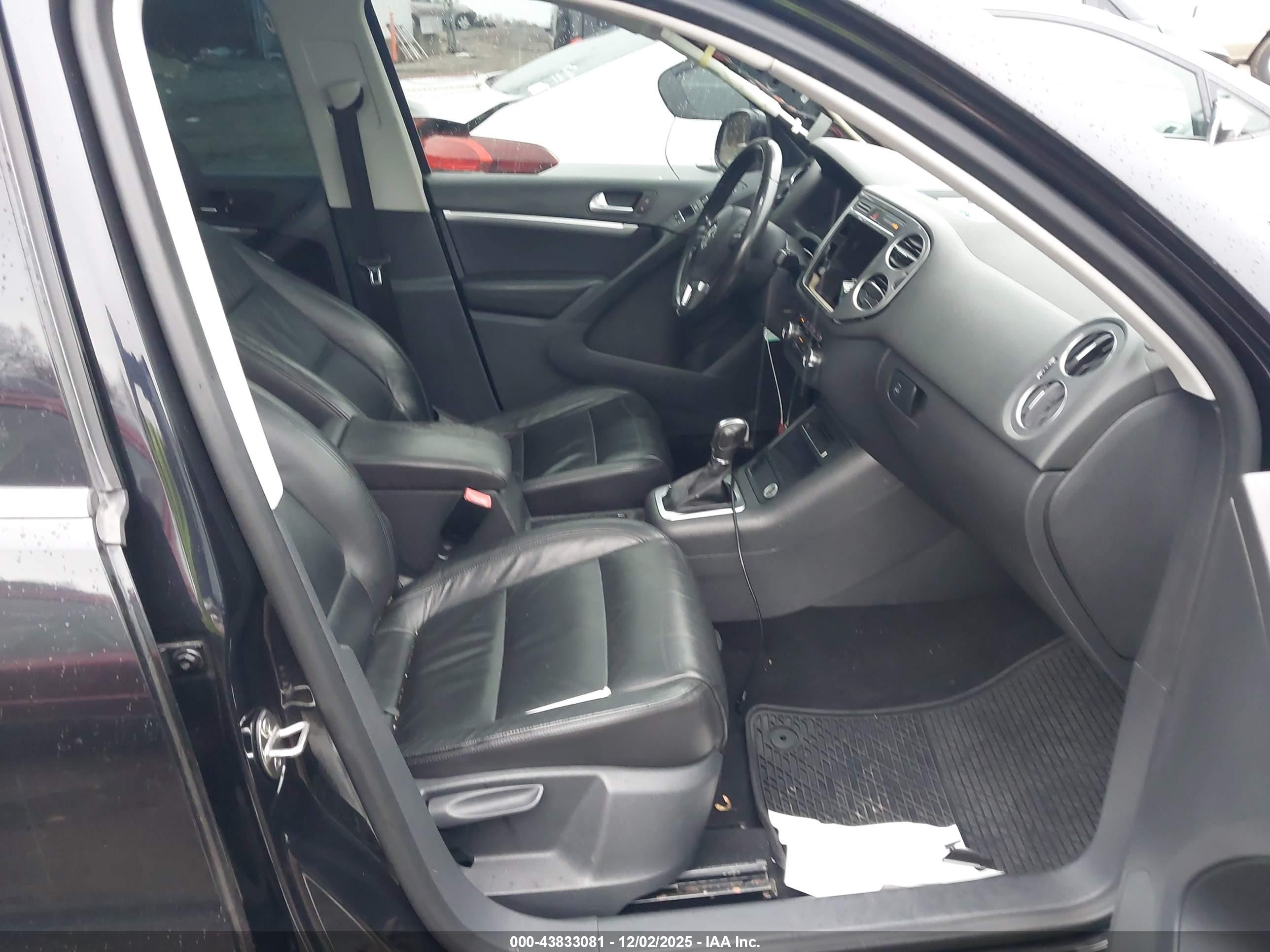 VOLKSWAGEN TIGUAN image 5