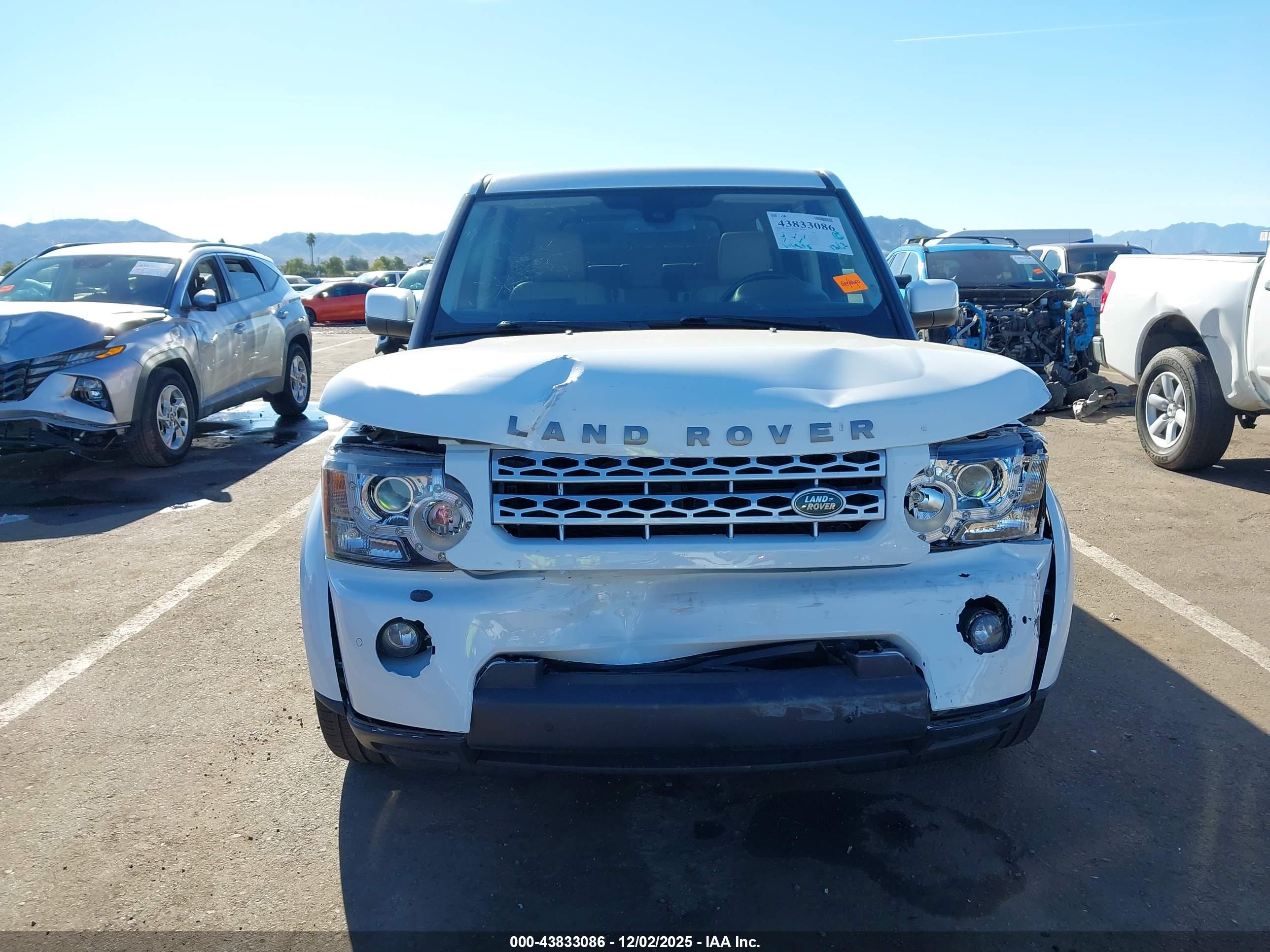 LAND ROVER image 6