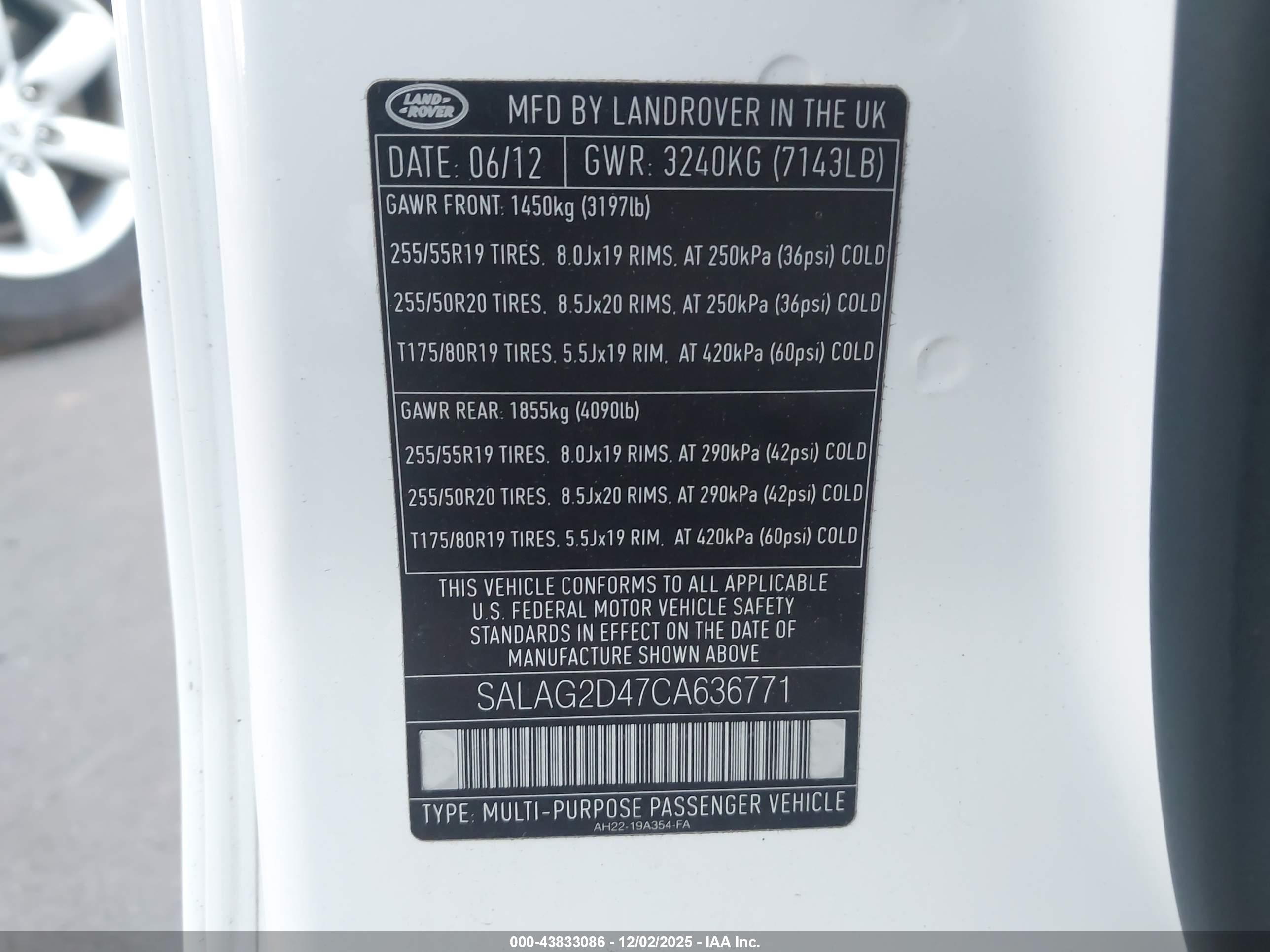 LAND ROVER image 9
