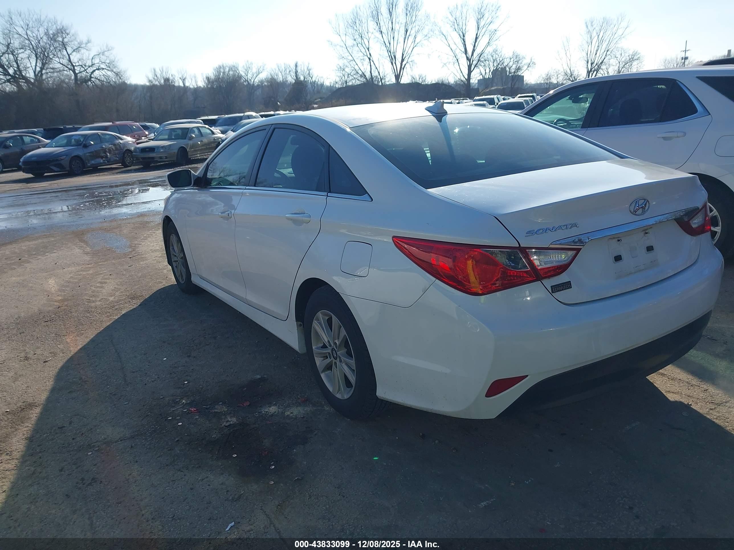 HYUNDAI SONATA image 3