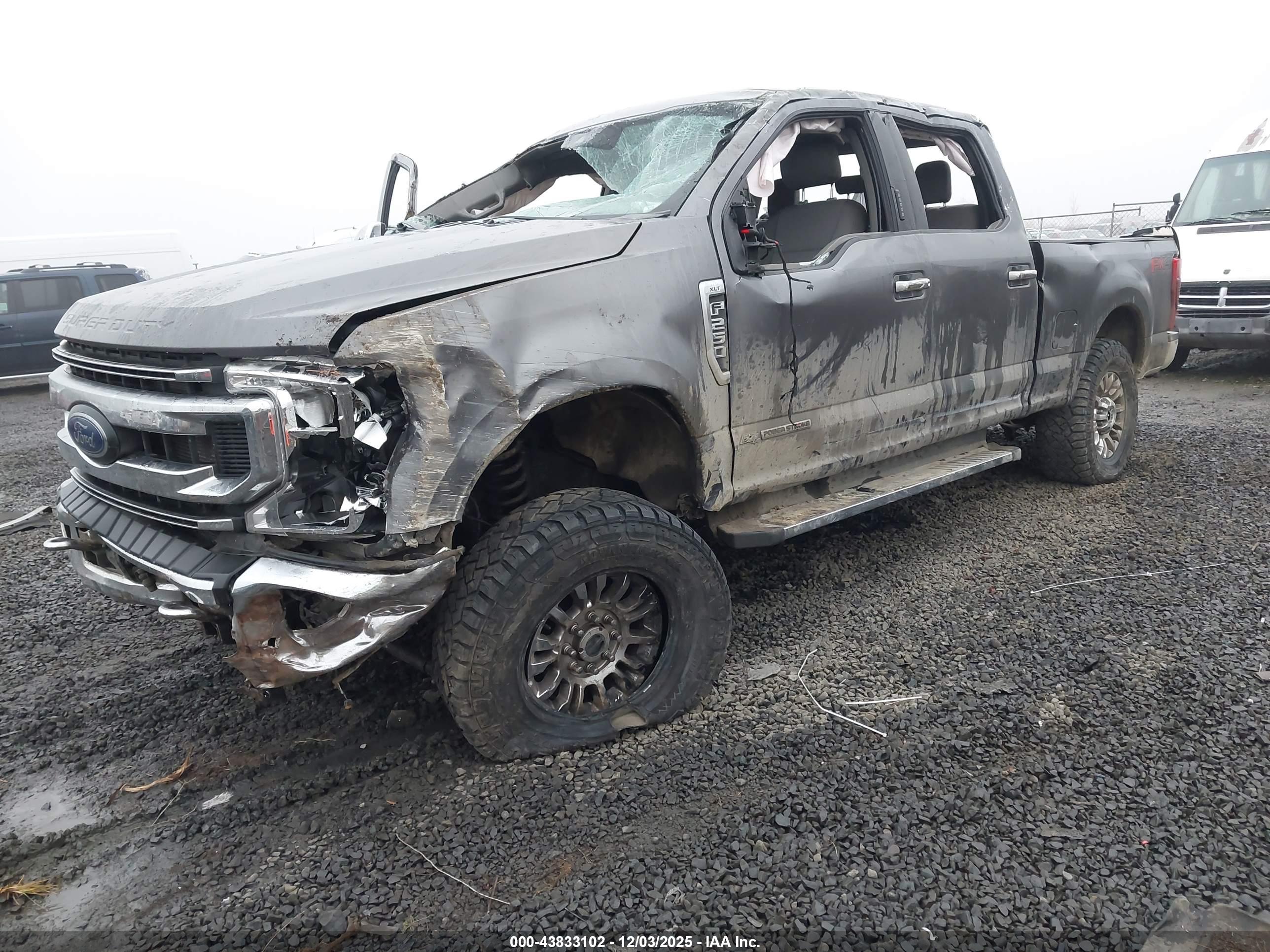 FORD F-250 image 2