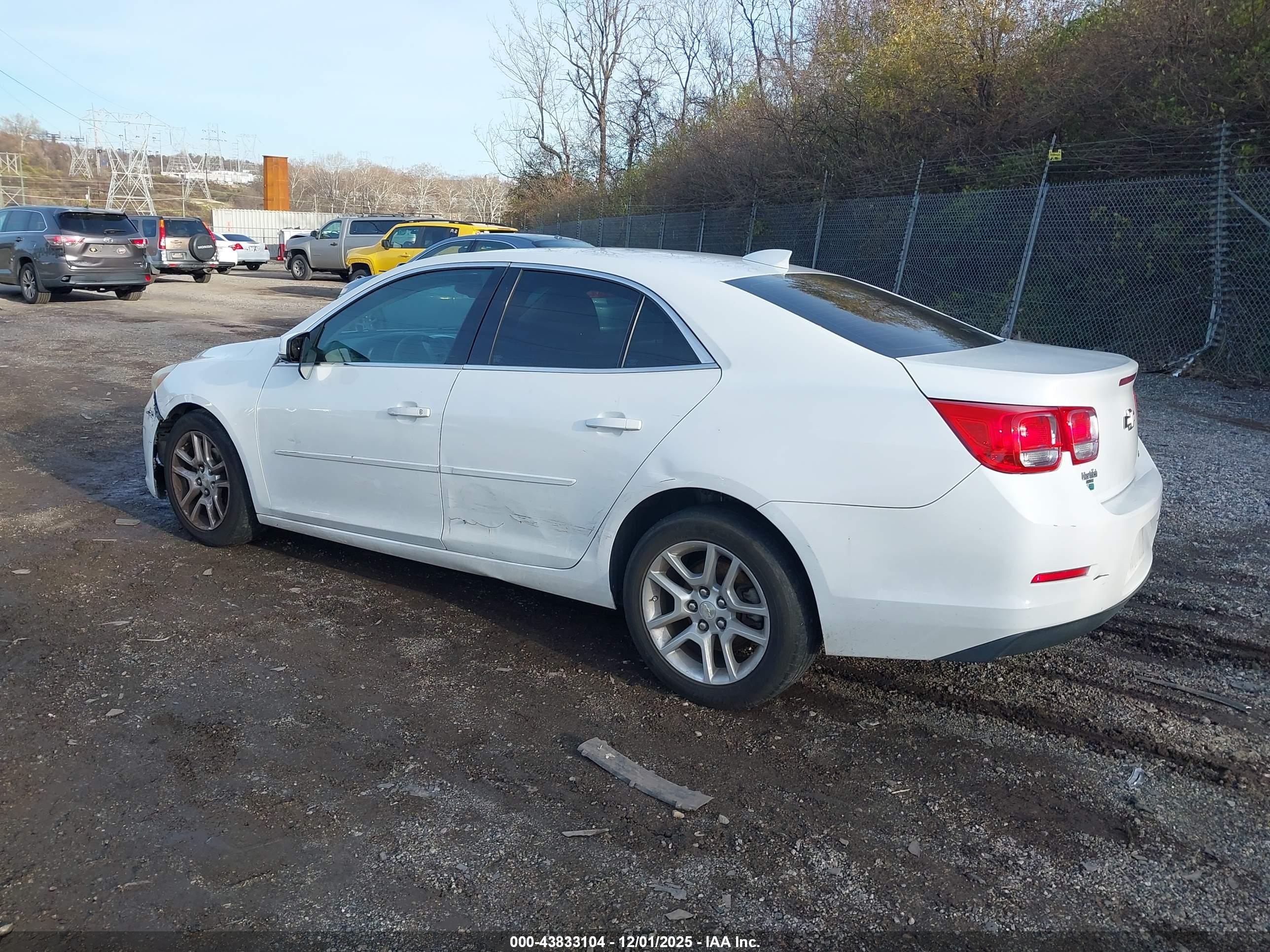 CHEVROLET MALIBU image 3