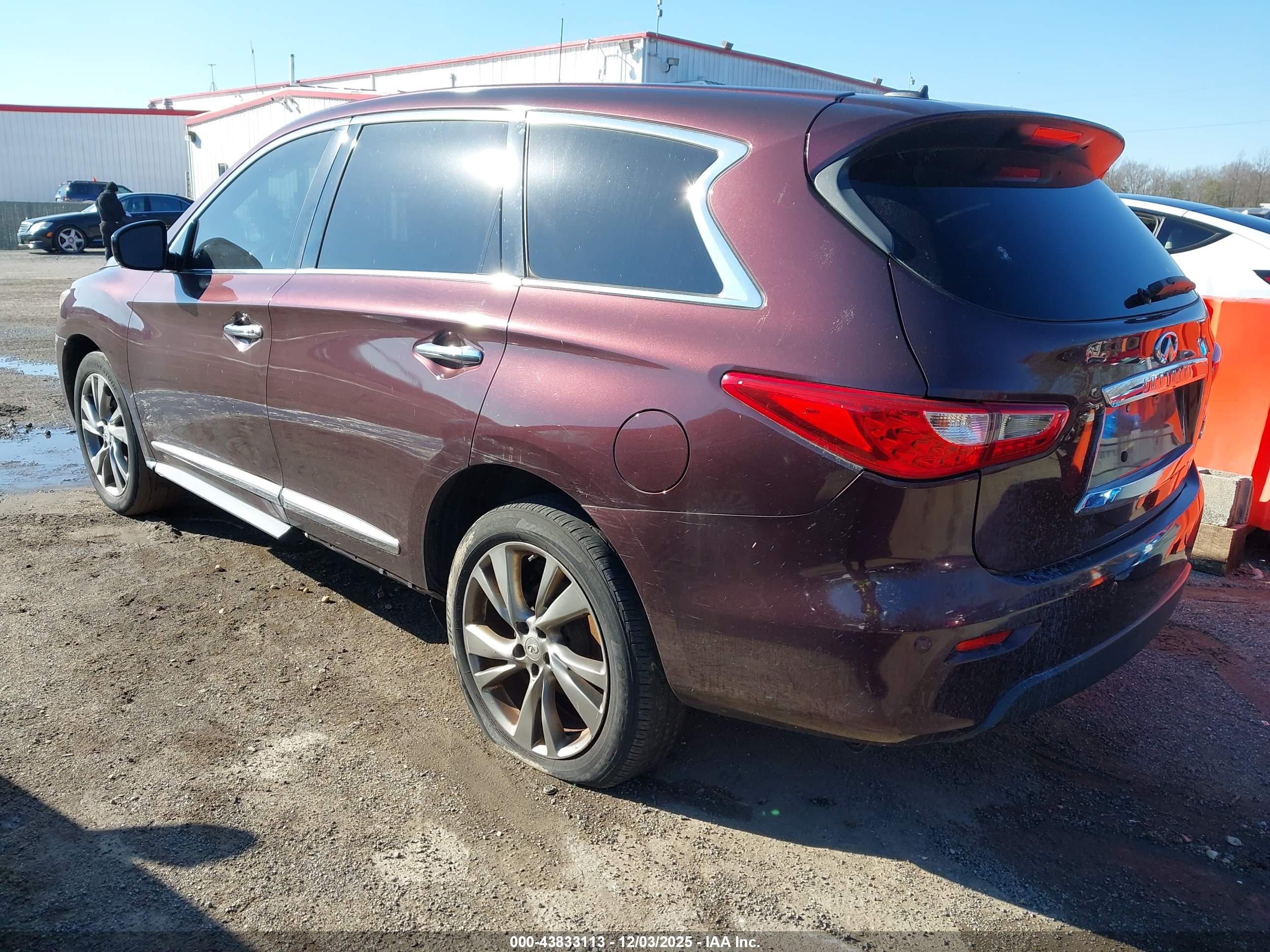 INFINITI JX35 image 3