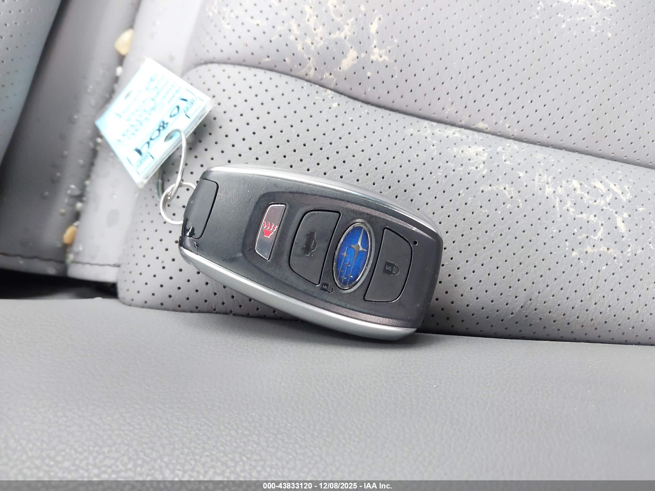 SUBARU OUTBACK image 11