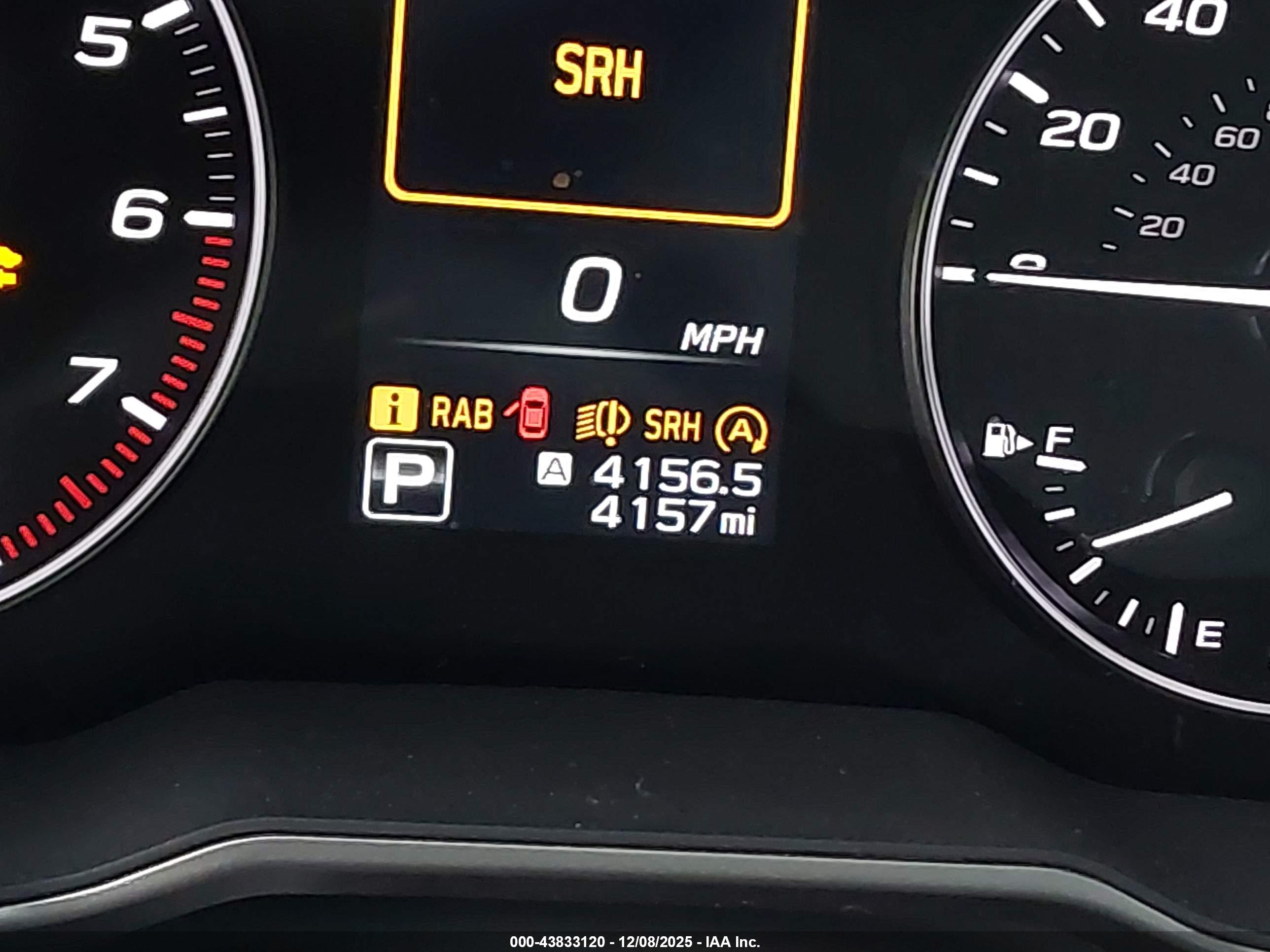 SUBARU OUTBACK image 7