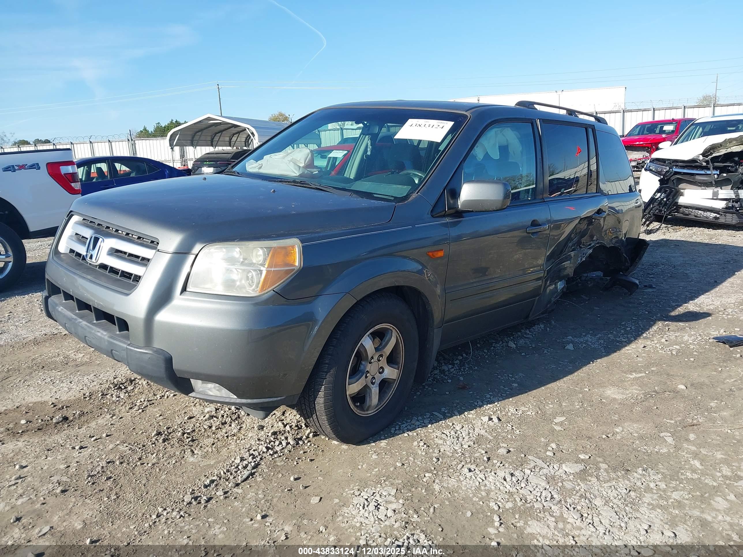 HONDA PILOT image 2