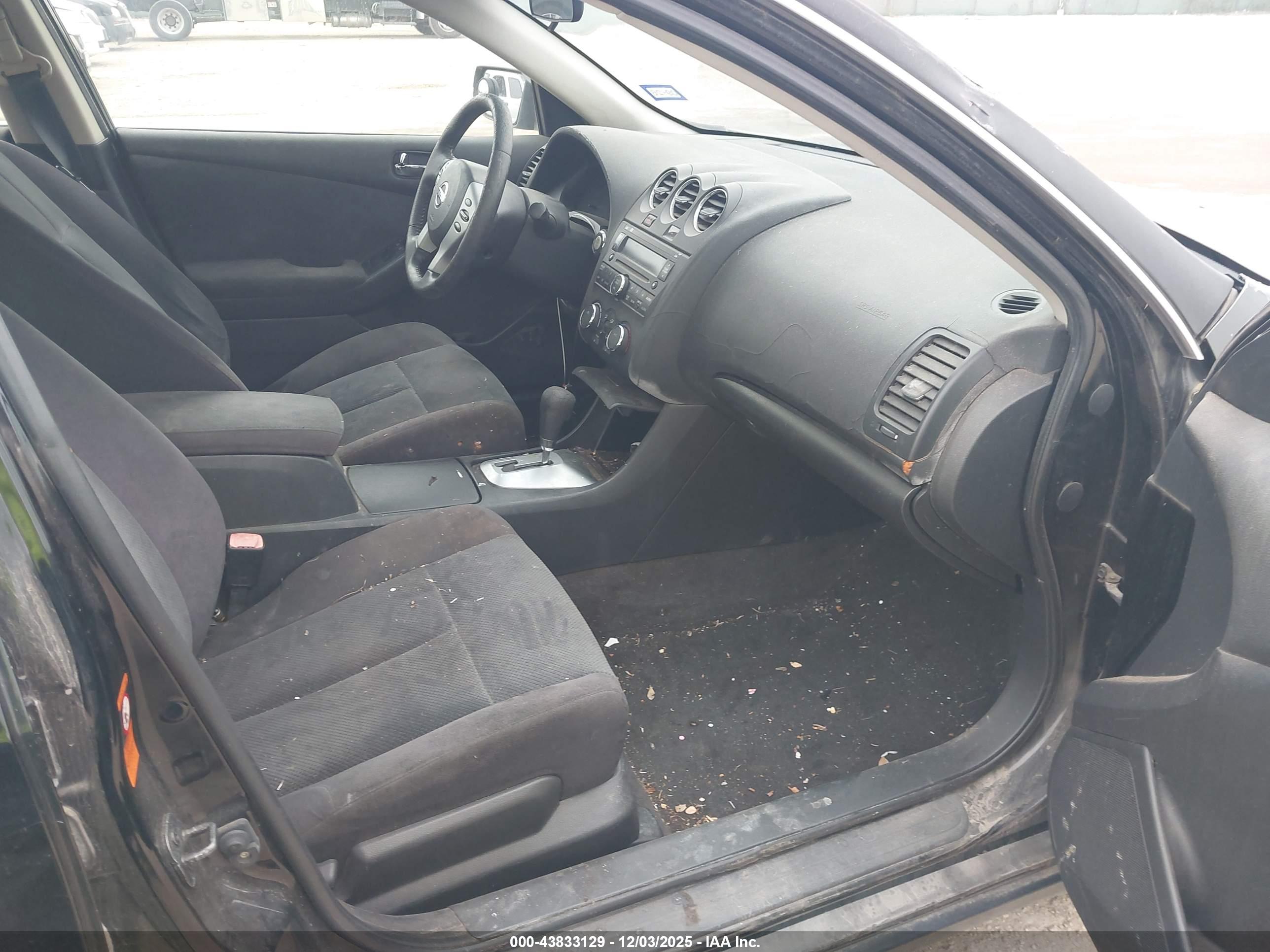 NISSAN ALTIMA image 5