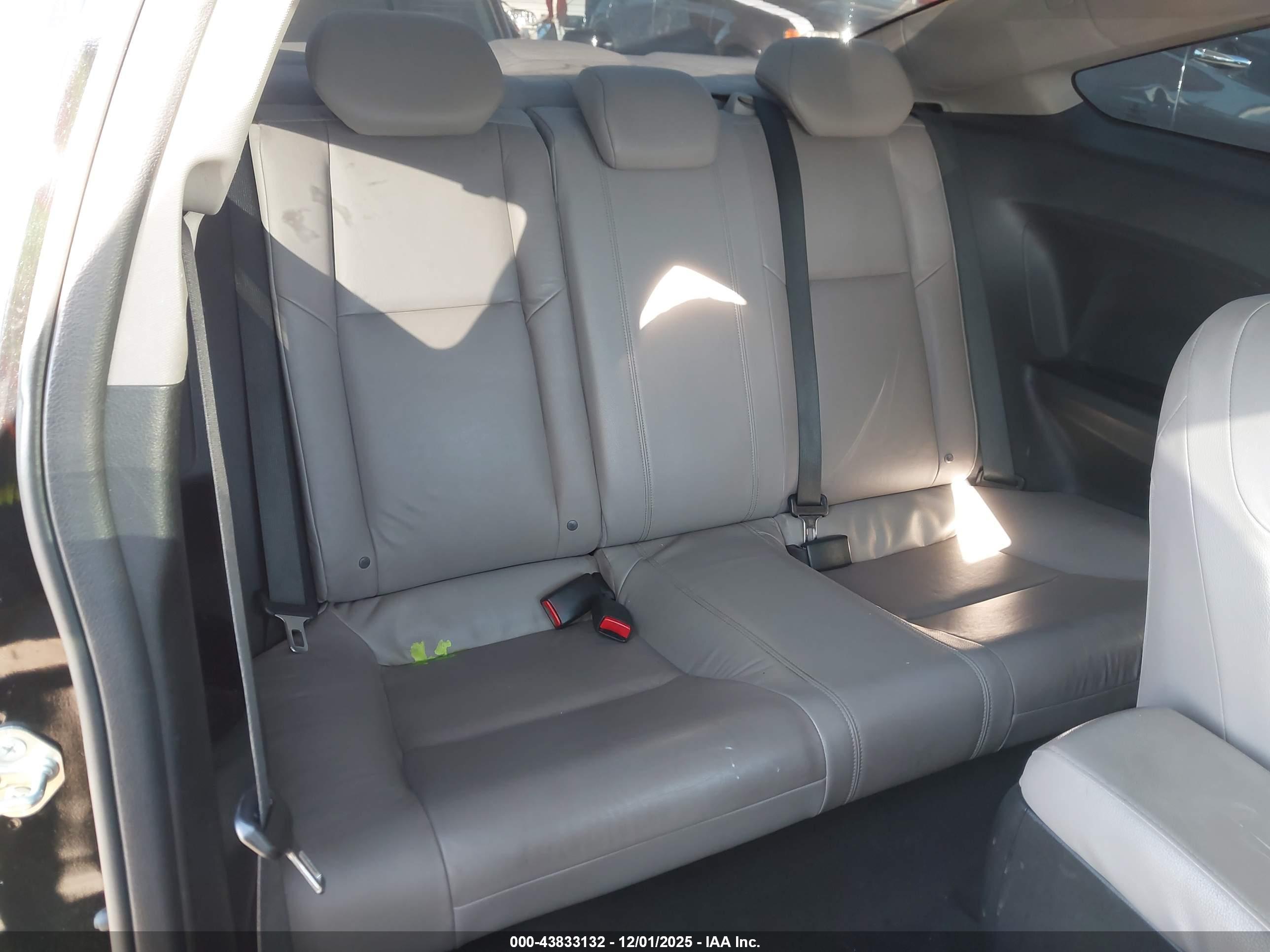 HONDA CIVIC image 8